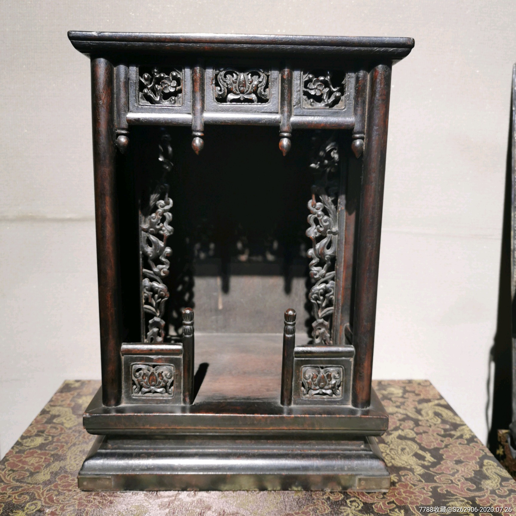 紫檀木雕佛龛供奉用品高档会所客厅摆件