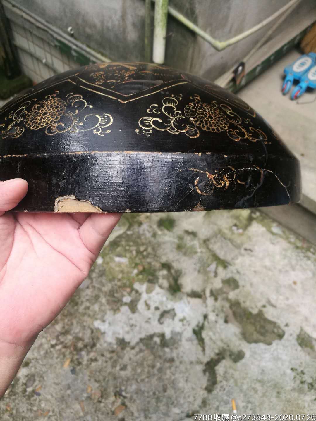 清代大漆官帽盒顶