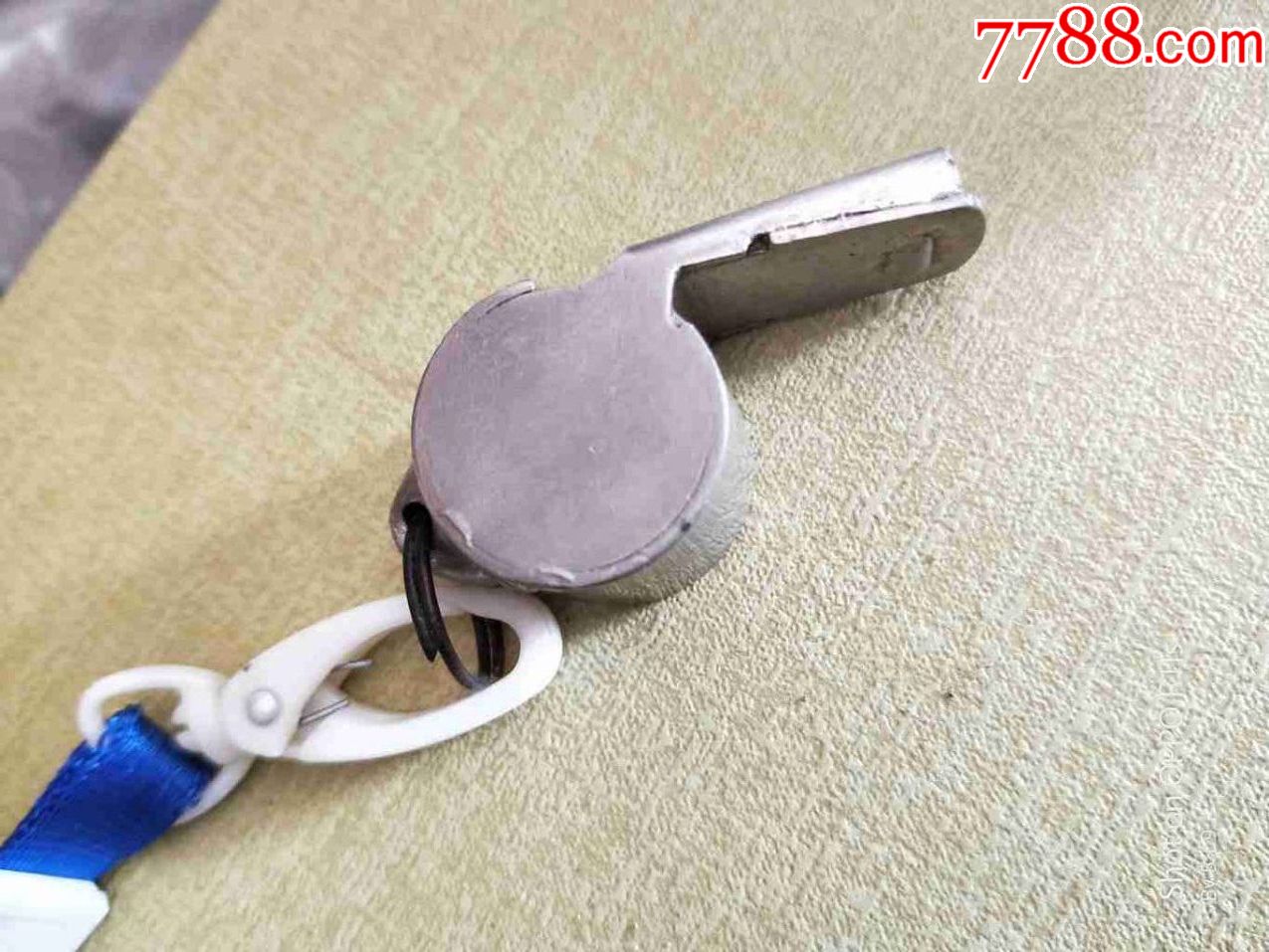 蝴蝶牌裁判口哨应急救援不锈钢哨子吹哨人