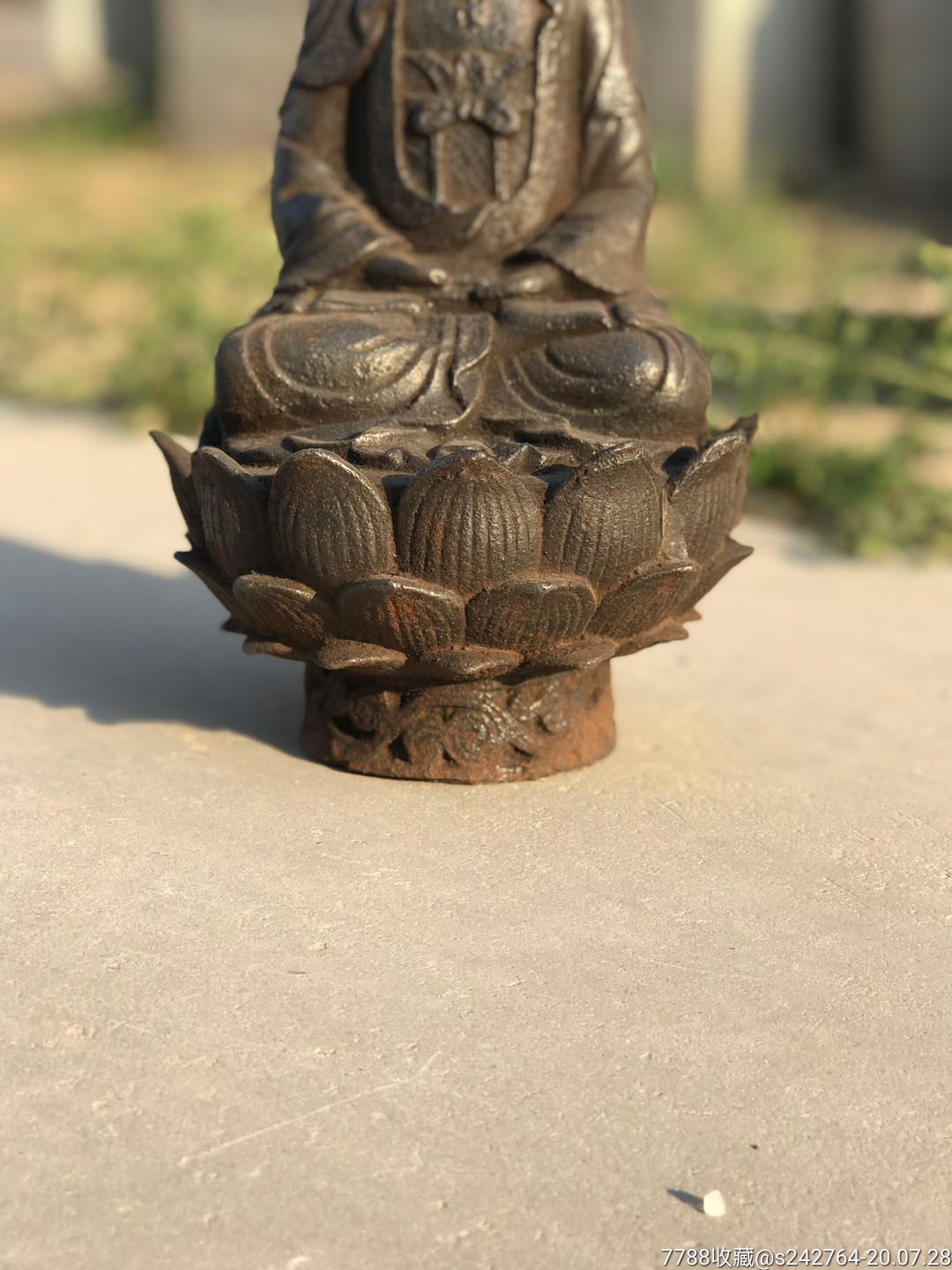 铁制莲花佛像一尊招财纳福,全品.