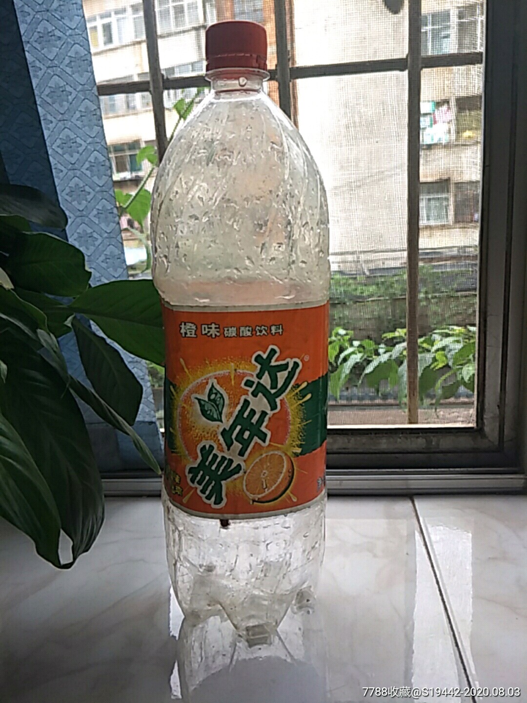 美年达橙味碳酸饮料空瓶2l