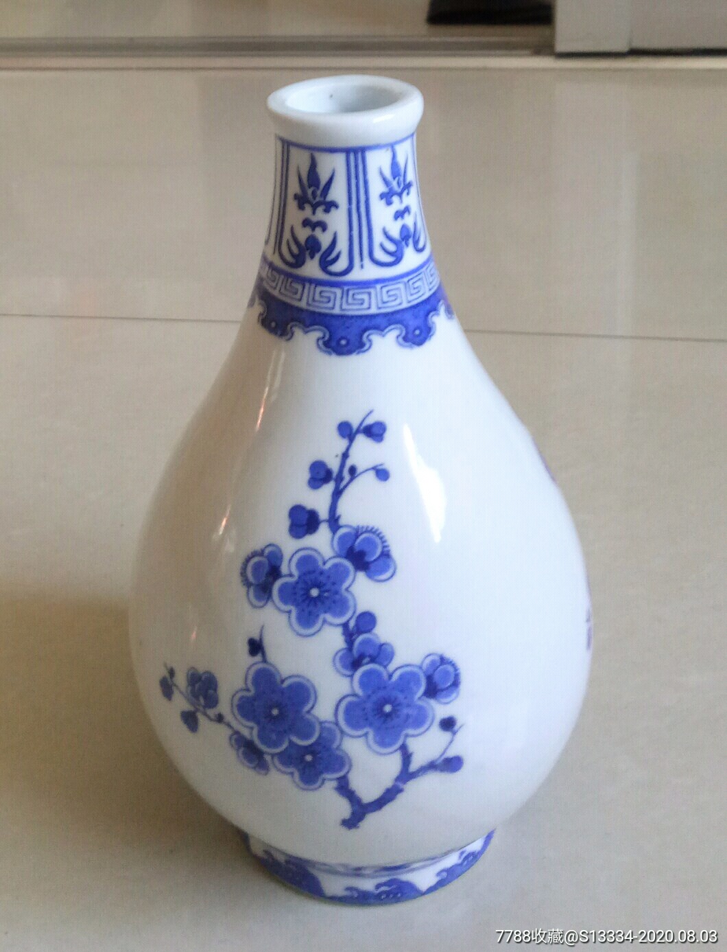 景德镇制青花瓷插花瓶1只