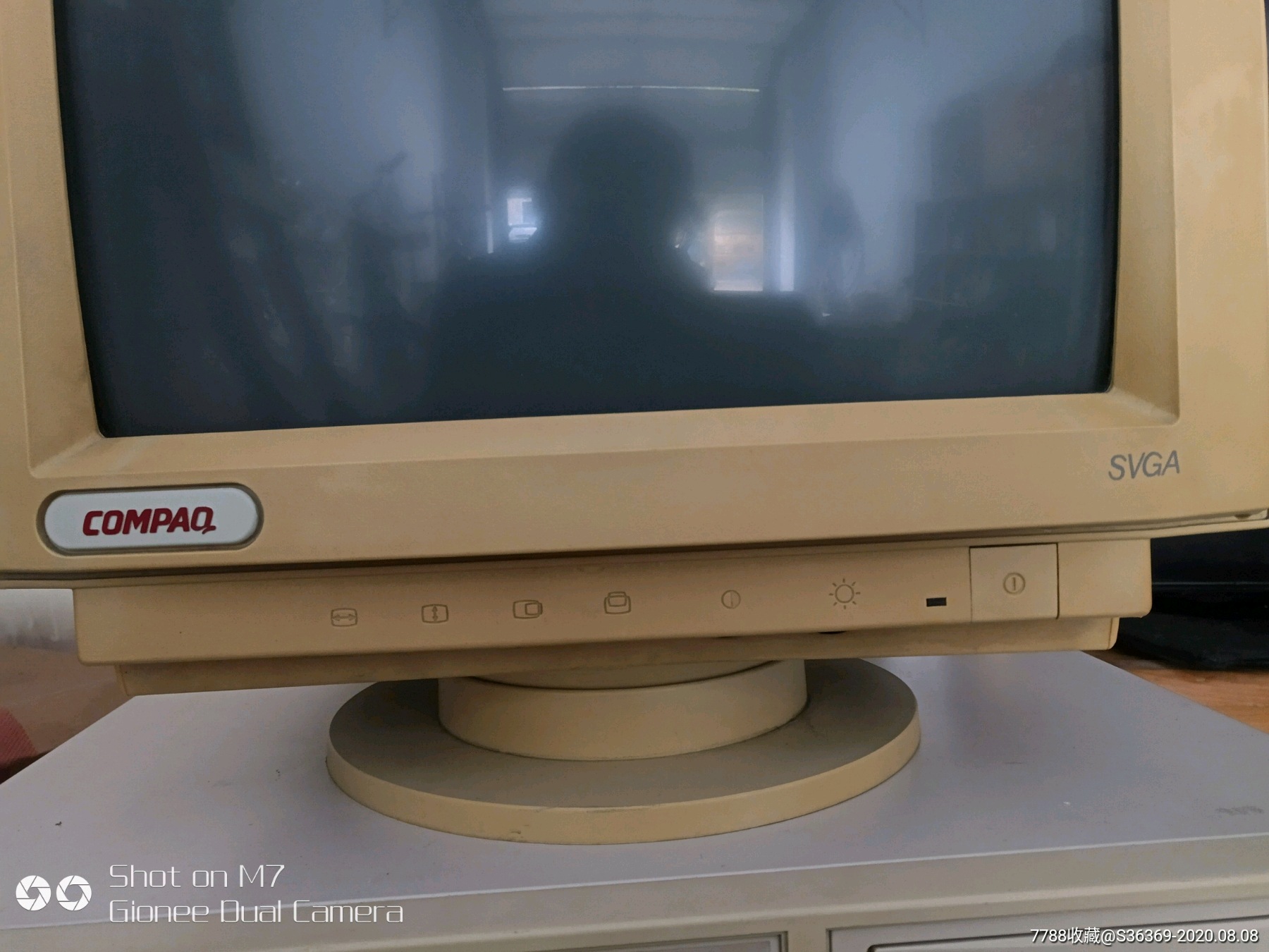 收藏早期原价3万多康斯百电脑