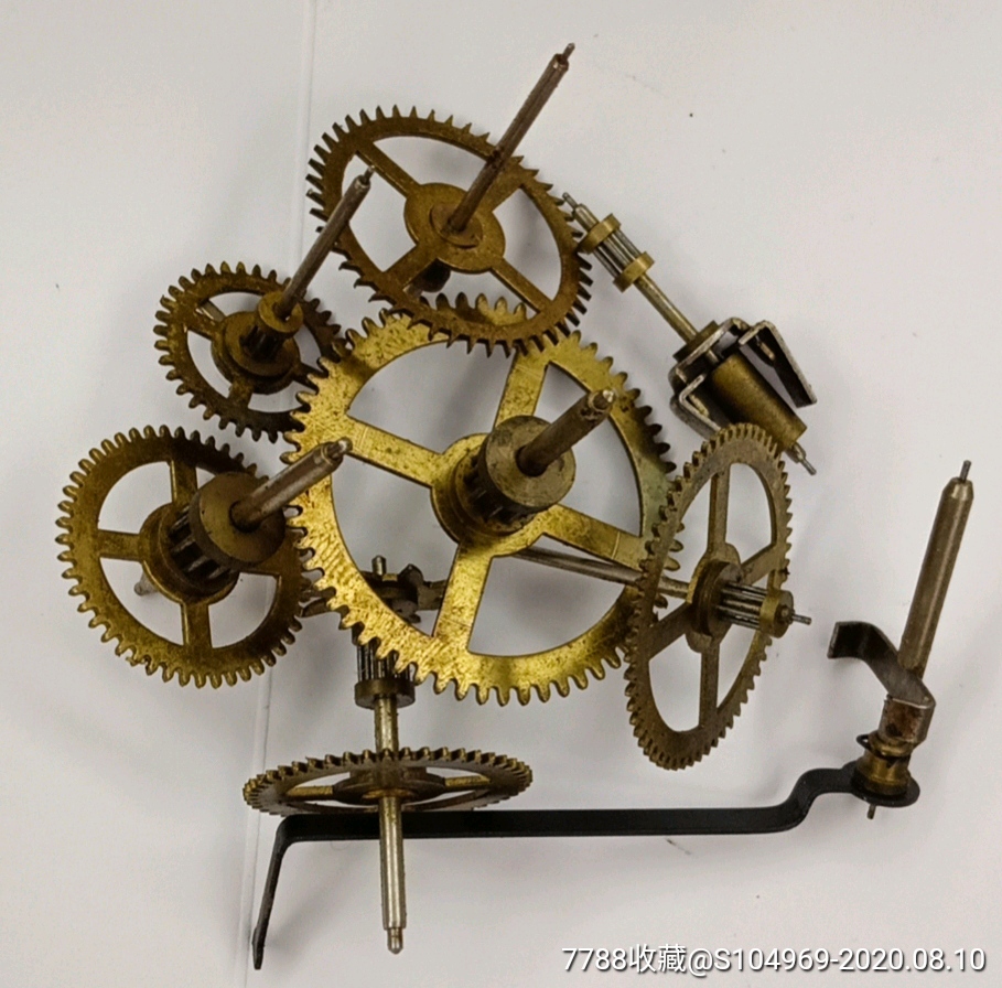 座钟配件一堆三五牌座钟的机芯散件可议价可拆零