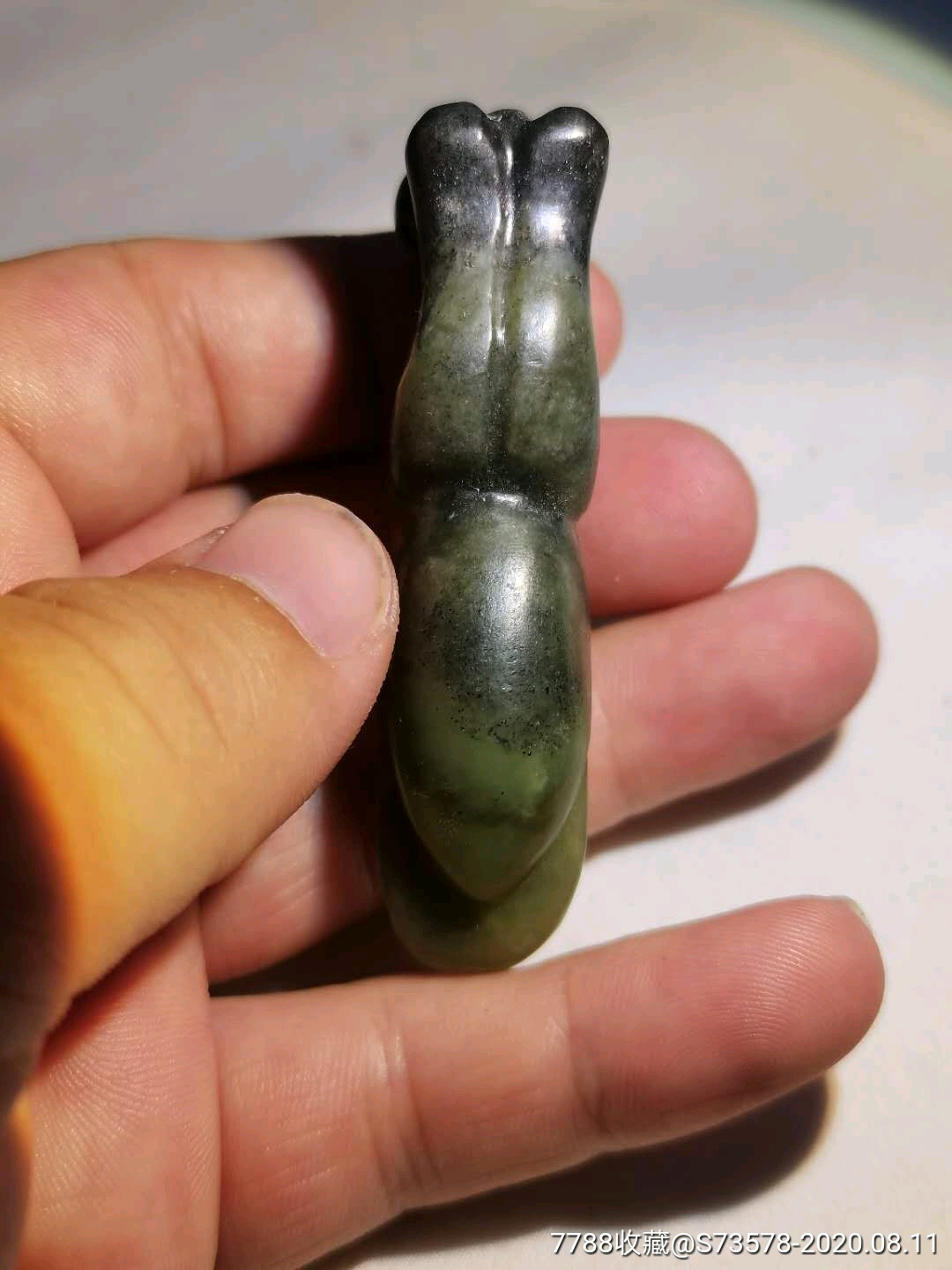 下乡收到红山文化玉螳螂