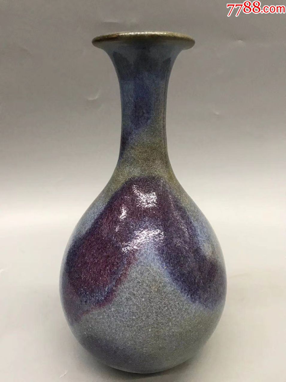 老钧窑紫色相间花瓶
