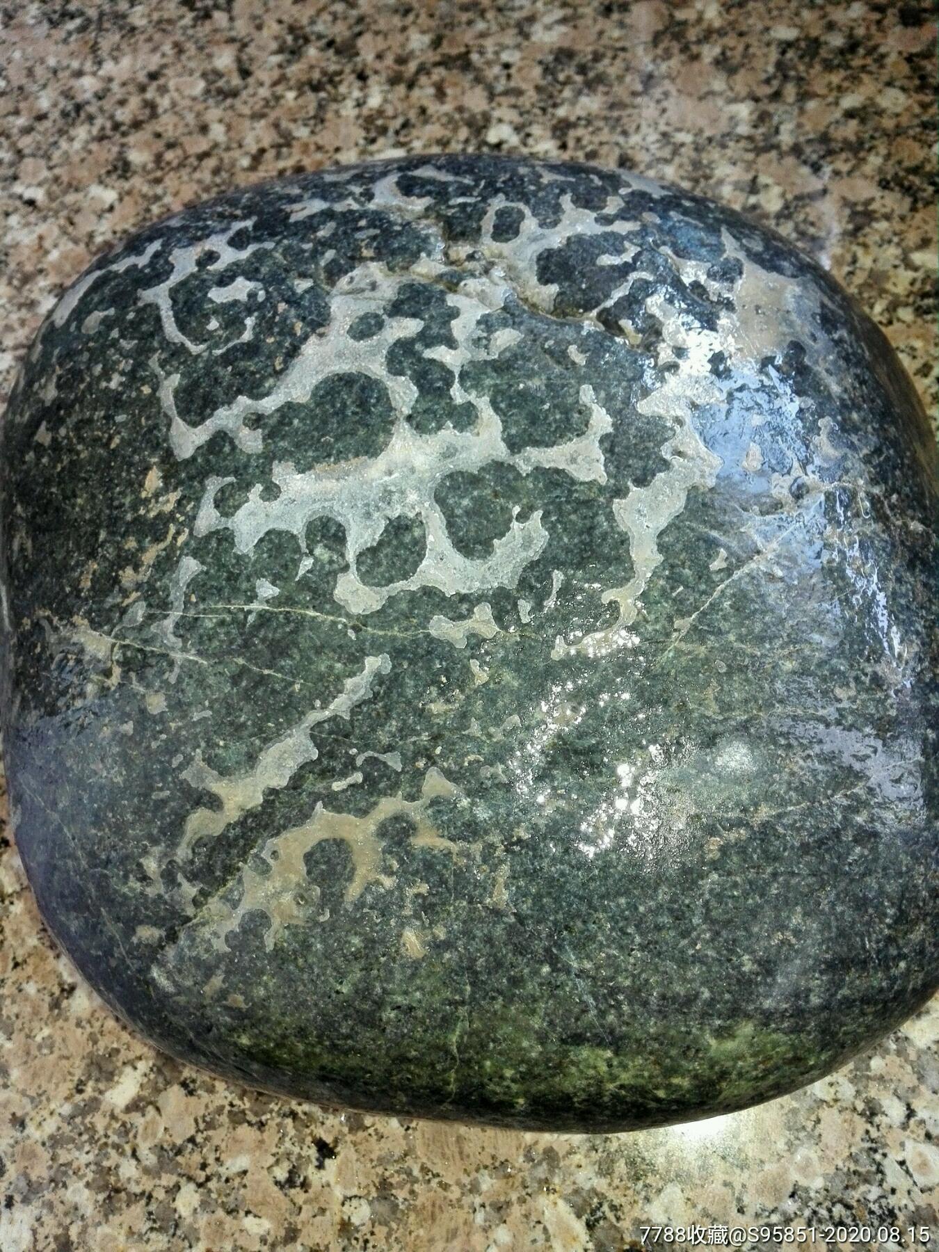 和田黑碧玉25公斤左右