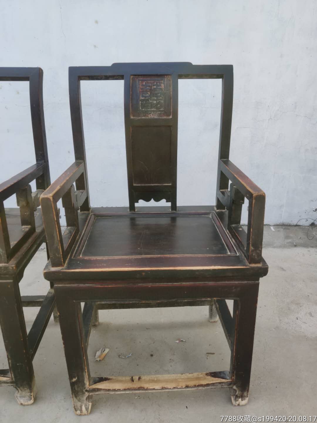 清代榆木太师椅一对.品相一流,做工精细,完整牢固.