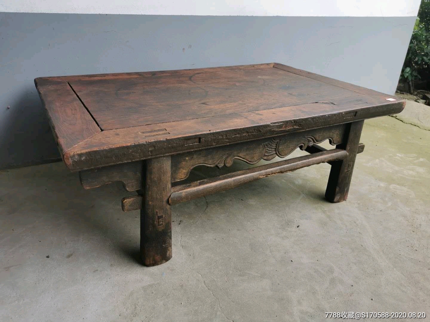 老炕桌清代紫榆木桌面平整包浆浓厚雕刻精美牙板老批灰老包浆年代久远