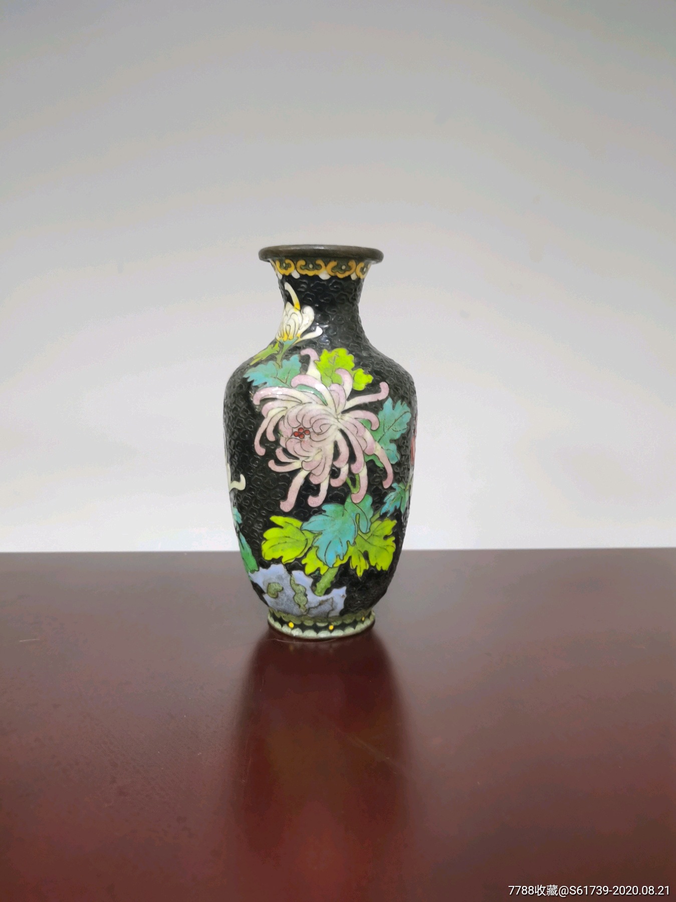 民国景泰蓝铜胎花瓶