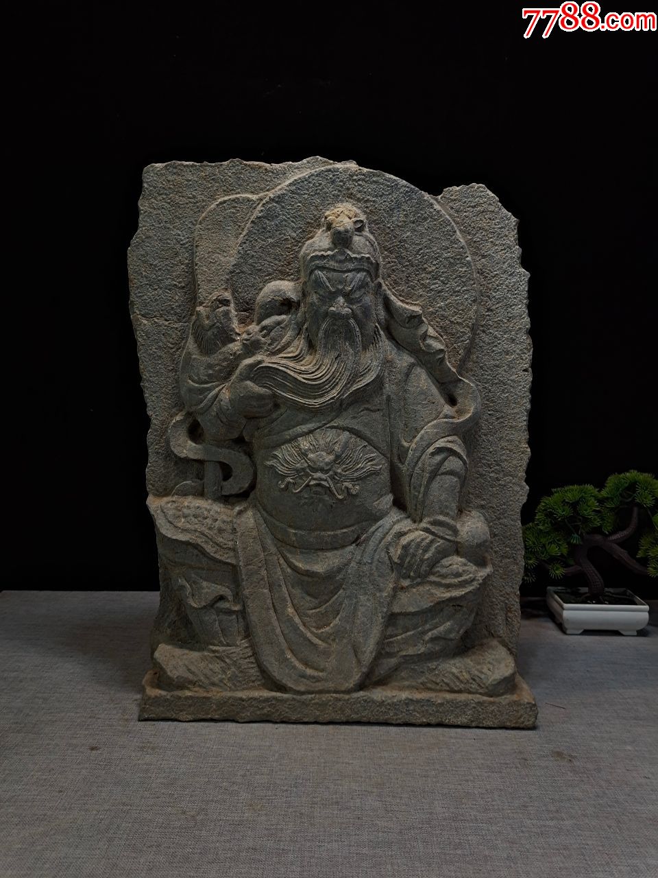 青石关公石板像