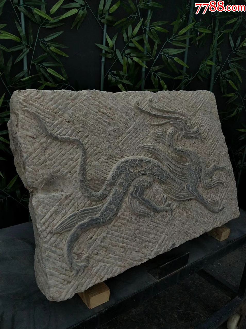 汉代青石浮雕青龙石板像