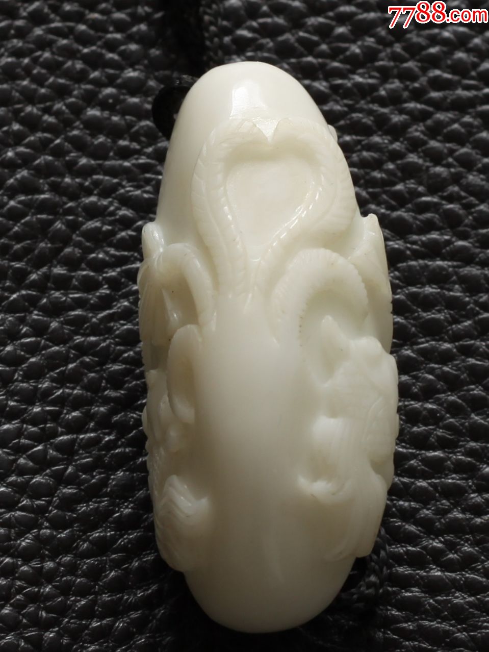 地方玉连年有余把件