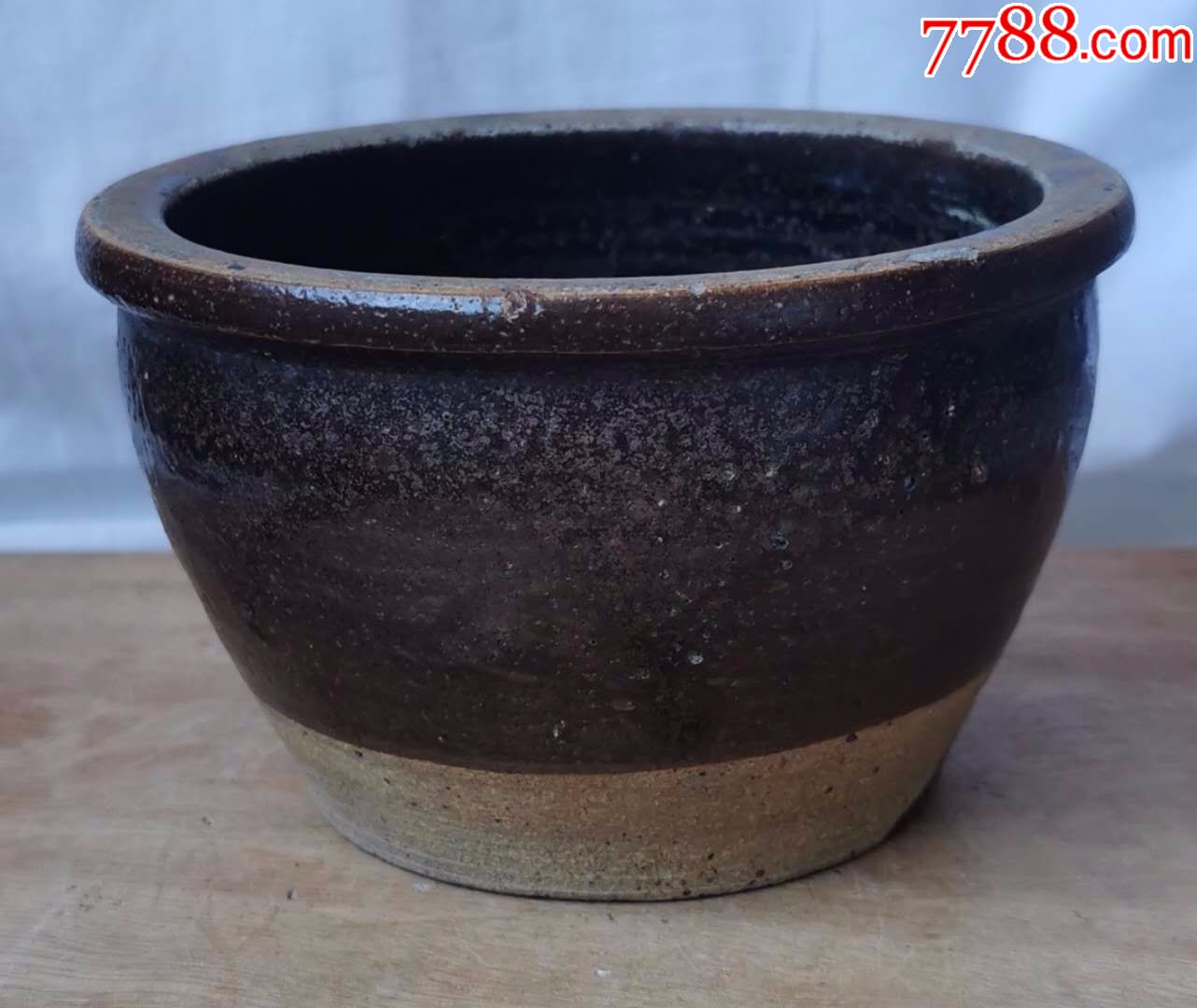 元代云南建水窑文房大水缸