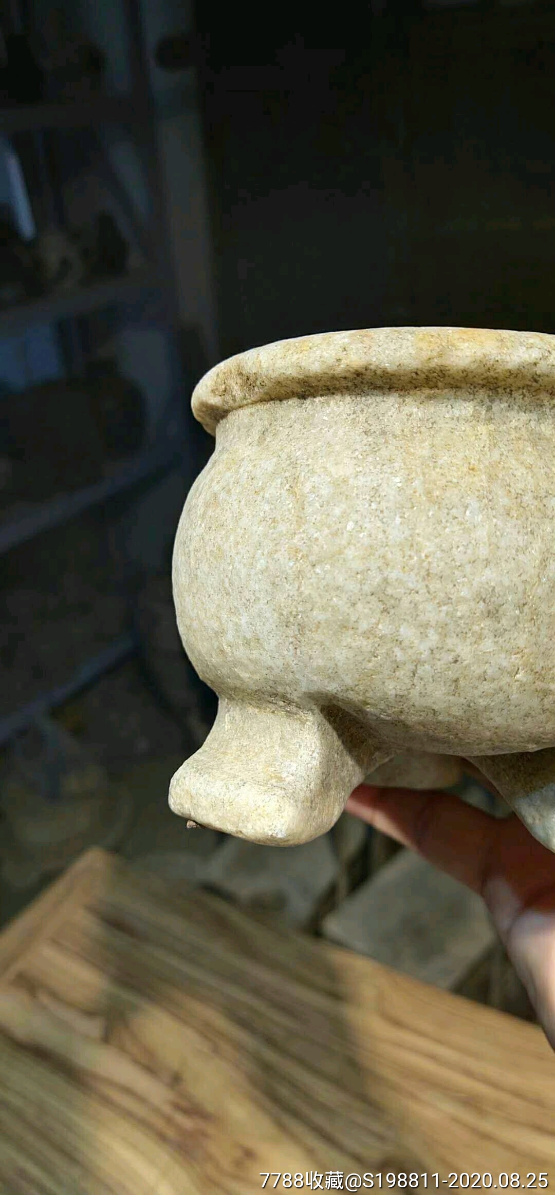 明代汉白玉弯腿三足香炉造型优美做工讲究保存完整高9直径115