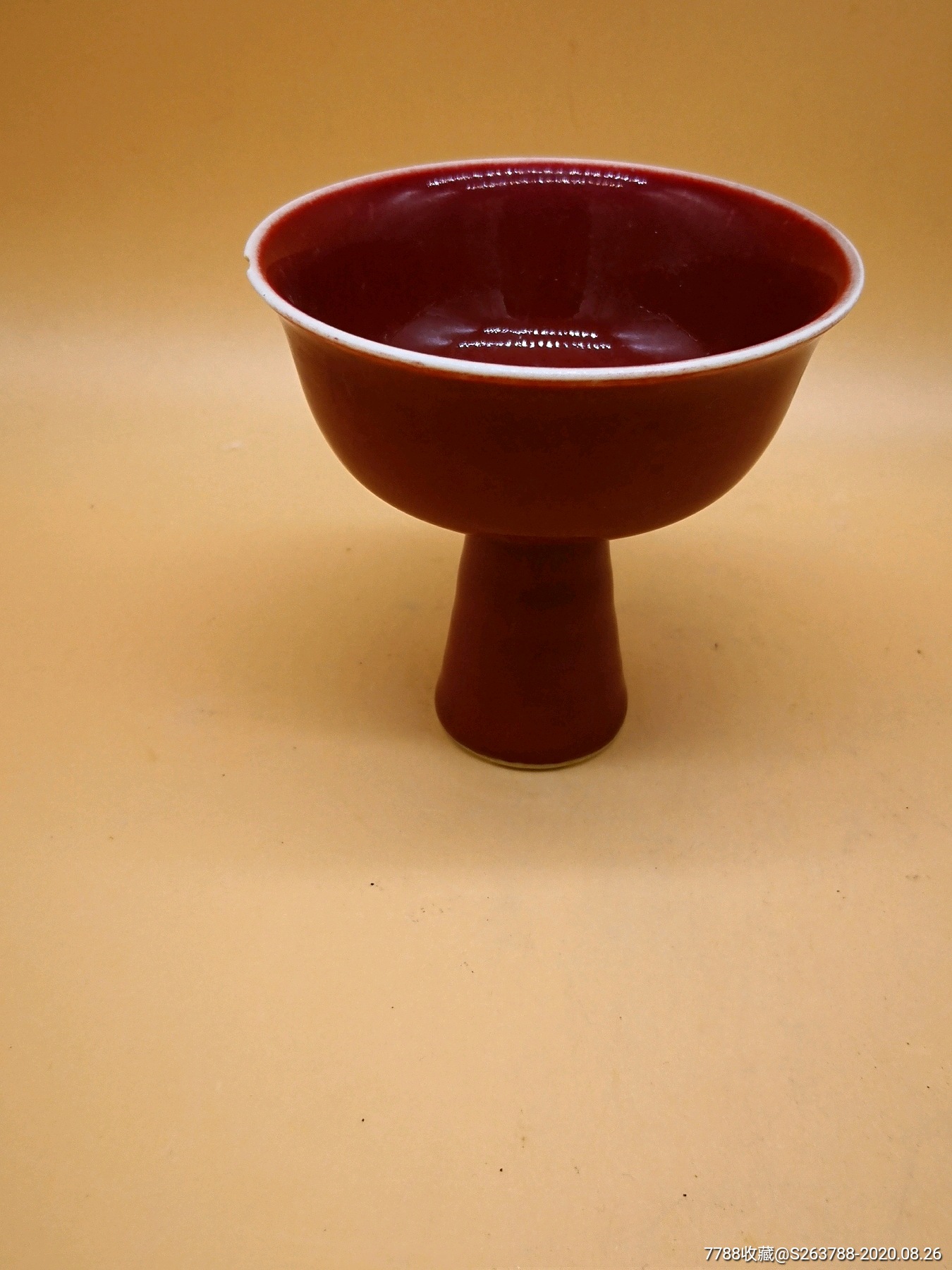 宝石红釉高足杯