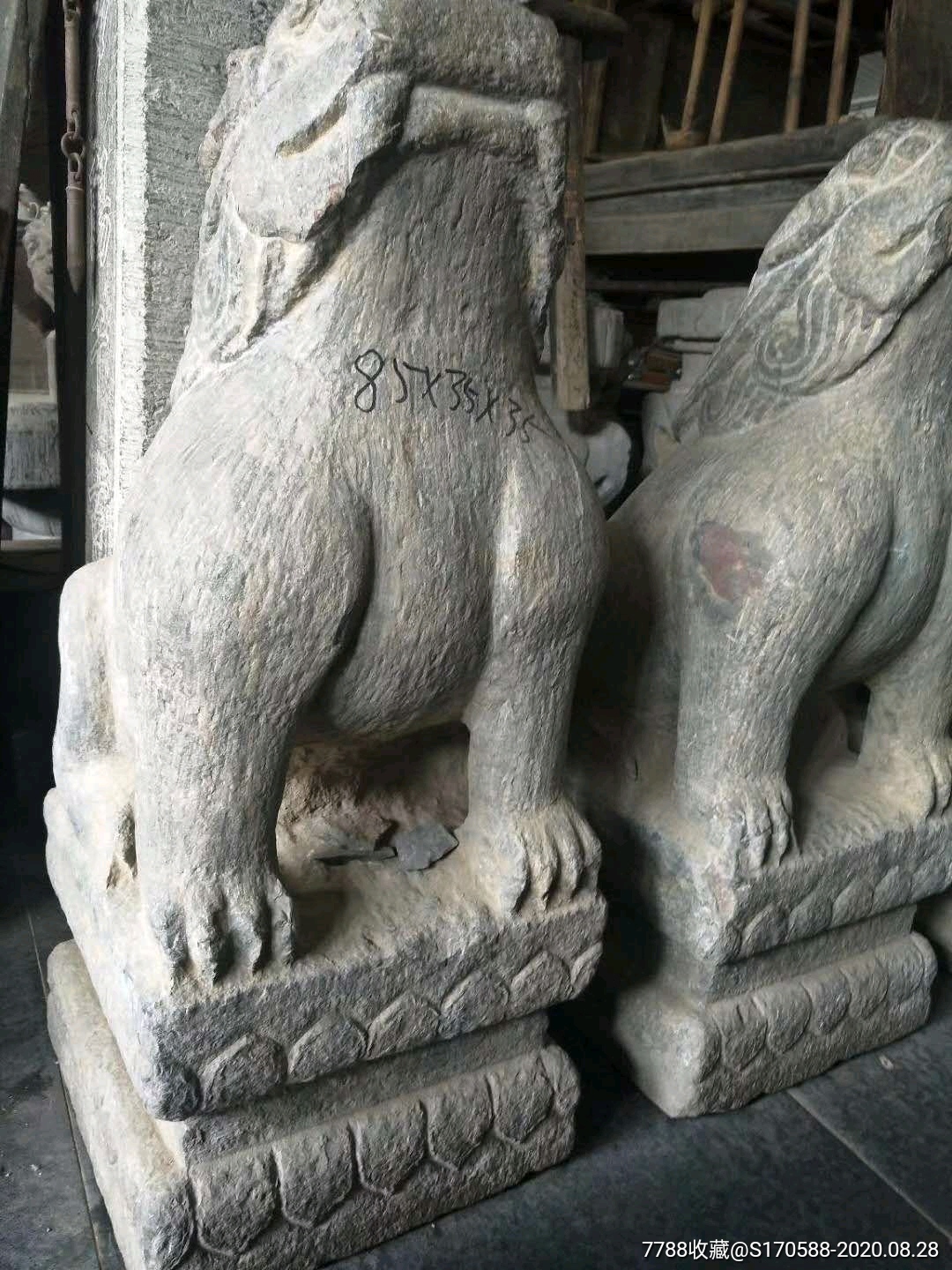 清代青石雕刻望天吼一对自然磨损包浆尺寸高85公分宽35公分长35公分