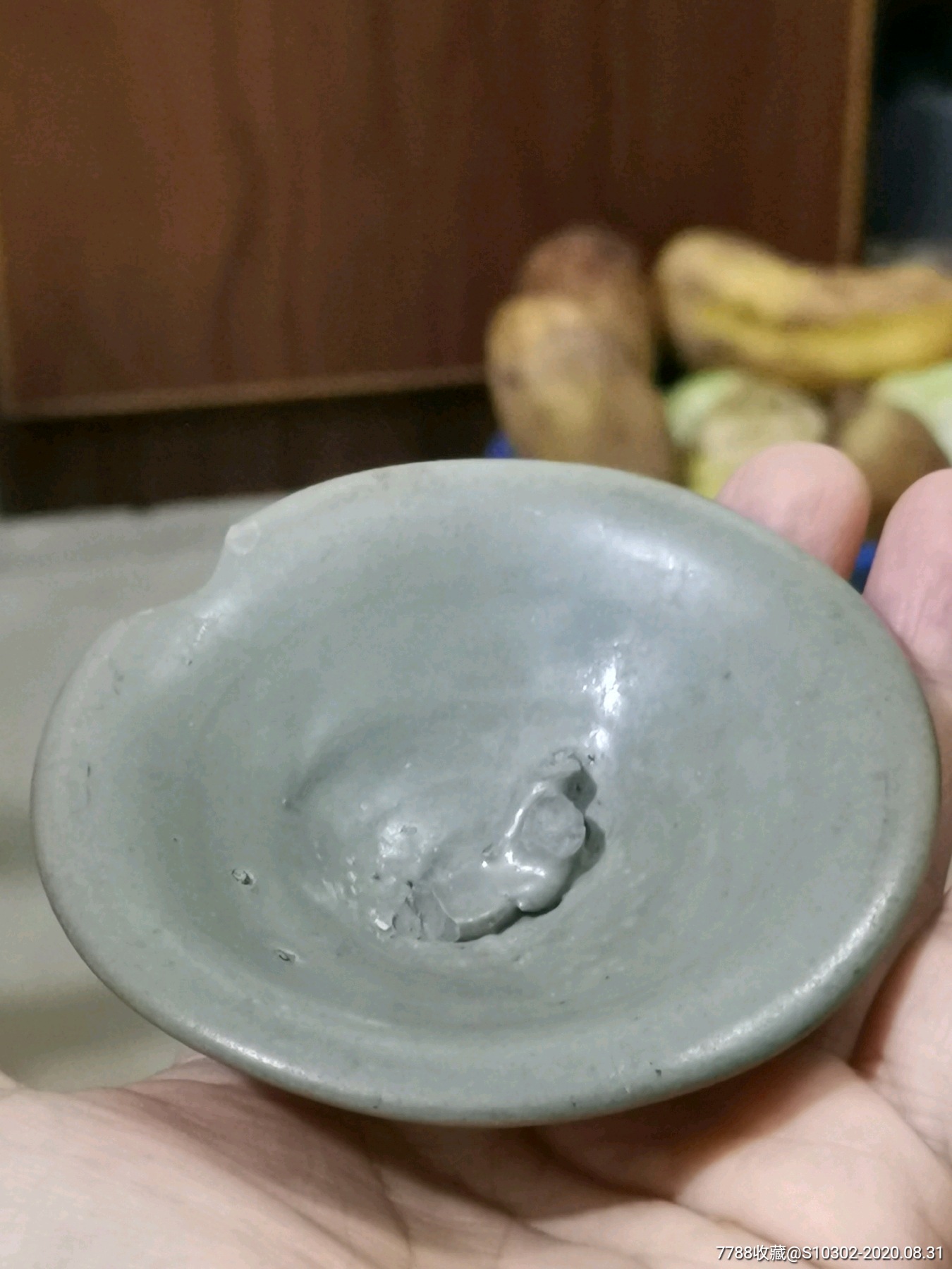 唐五代越窑油灯满釉支钉垫烧～较完整