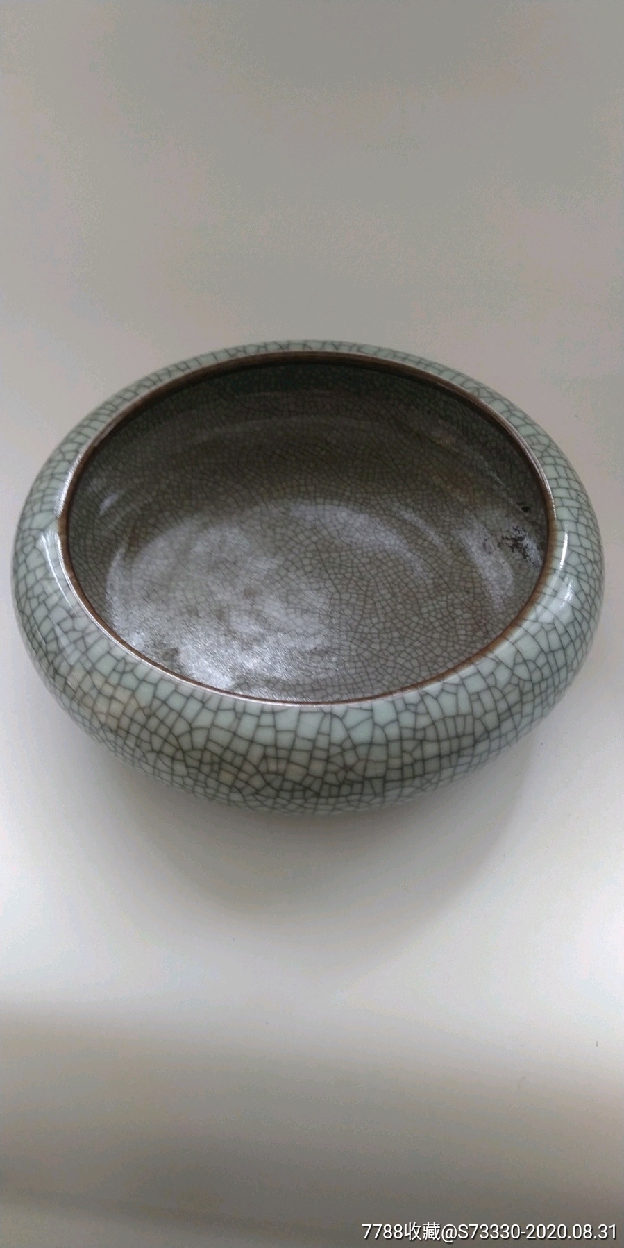 现代哥釉官字款大笔洗水仙盆