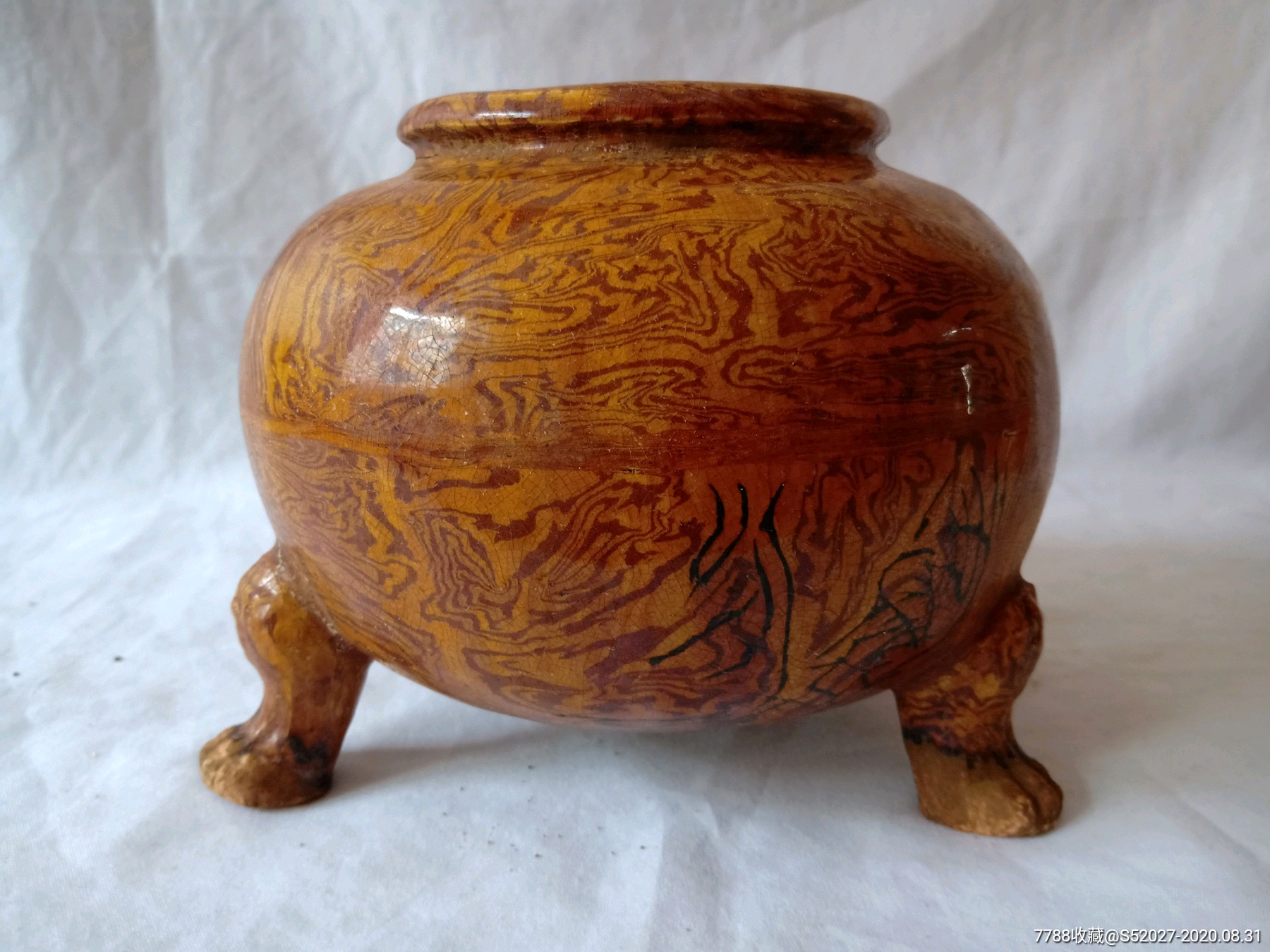 唐代绞胎绞釉三足釜之九