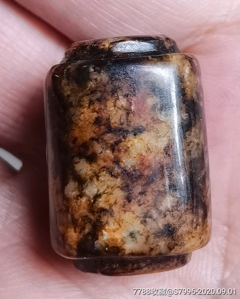 汉代高古玉满彩沁玻璃光方型桶珠