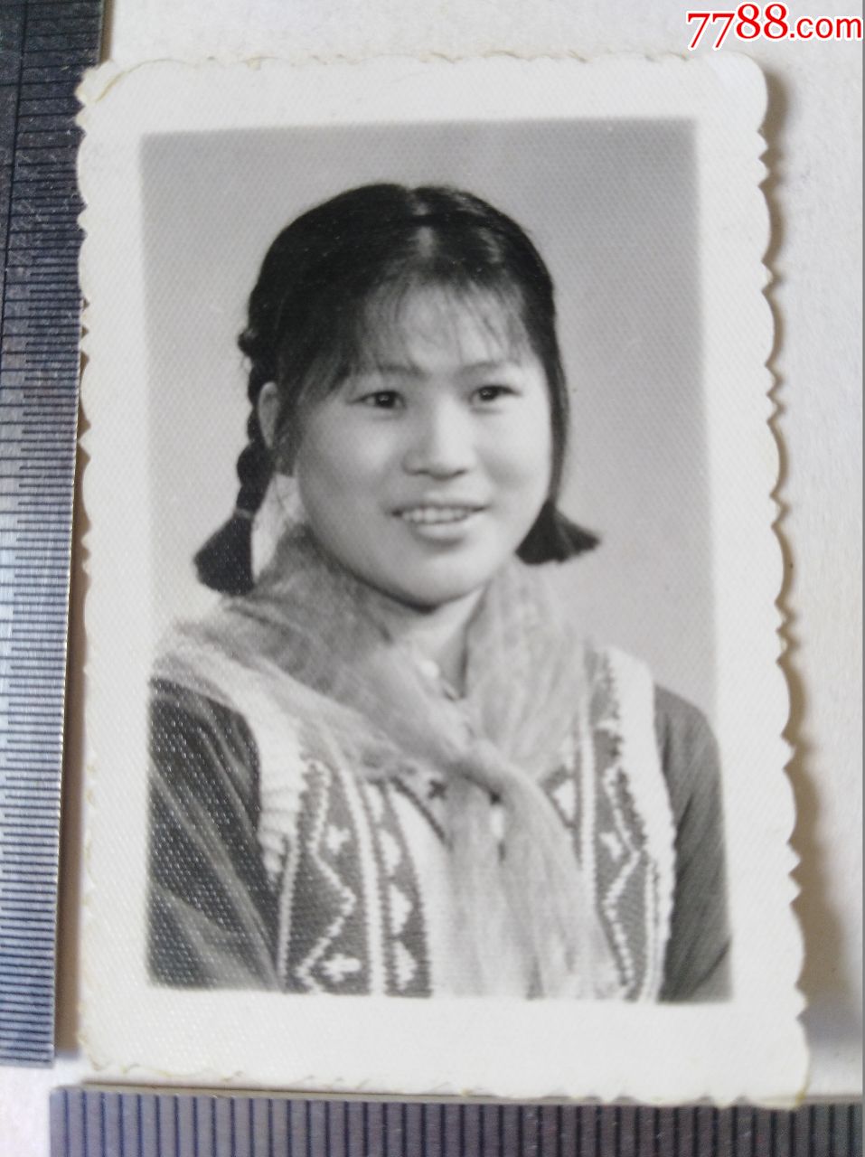 80年代农村女孩的纱巾图片