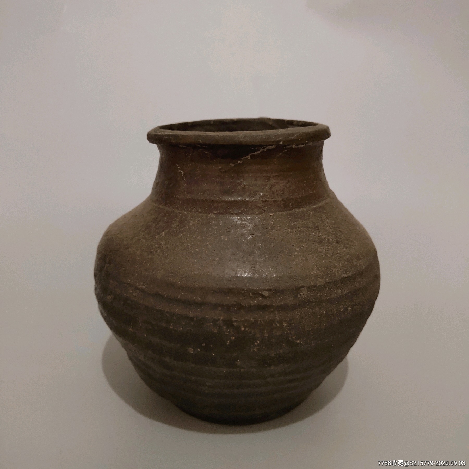 老罐子悬纹土罐