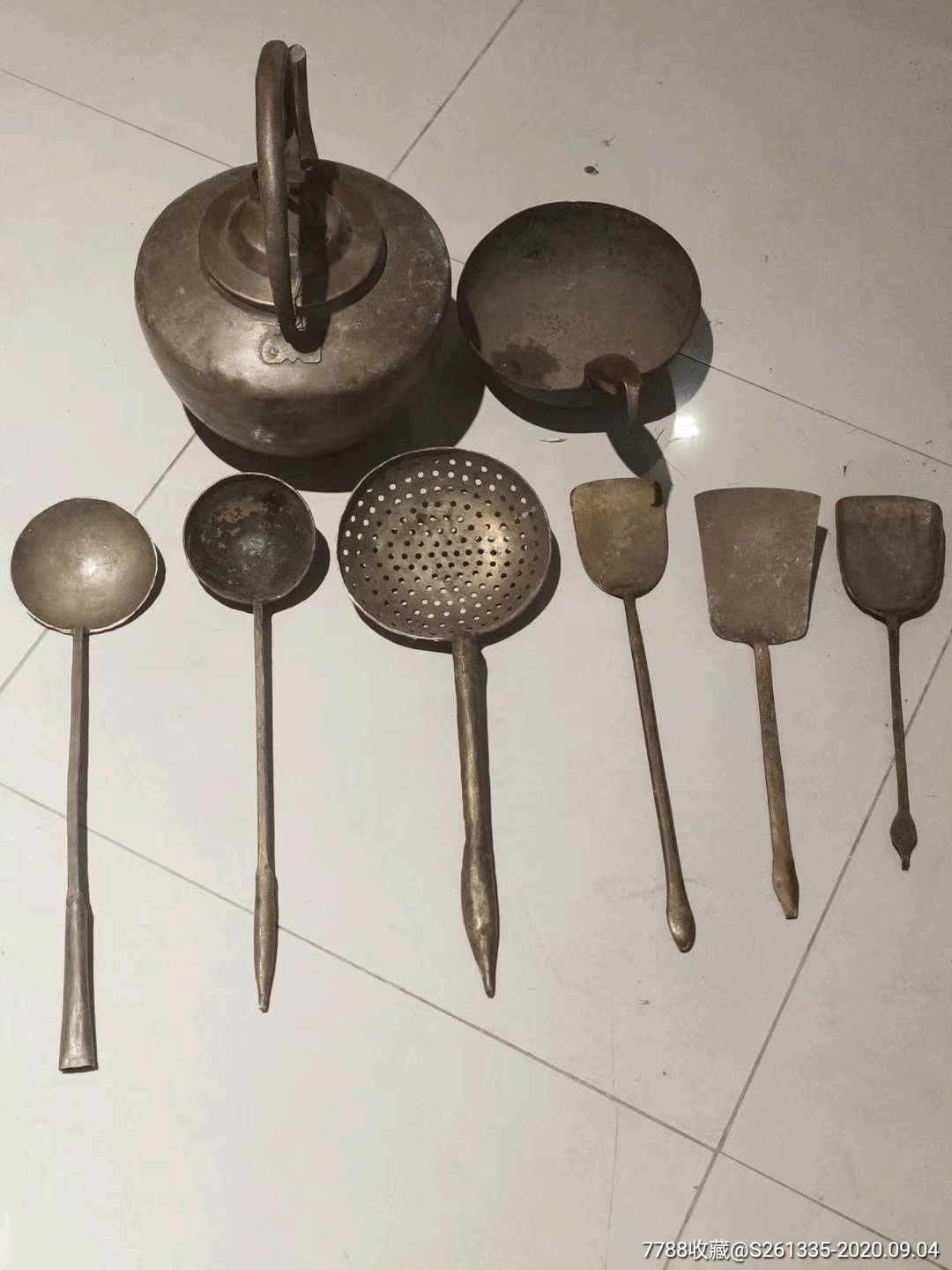 货得民国时期的厨具一套【八件套】老皮壳,正常使用简介:其他厨房用具