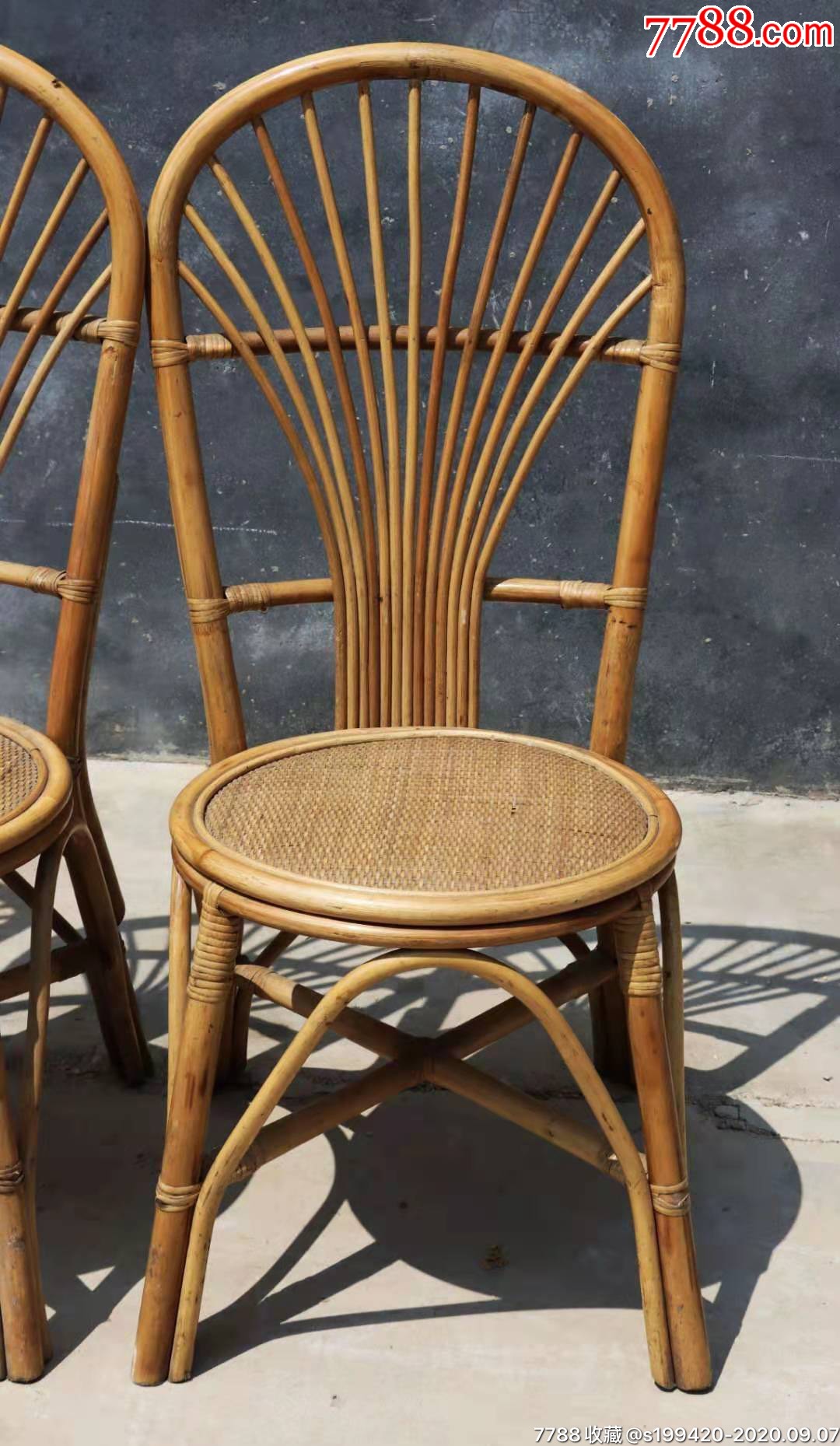 民国时期藤条椅4把一套.座姿舒服的软面,完整无损无松动,正常使用.