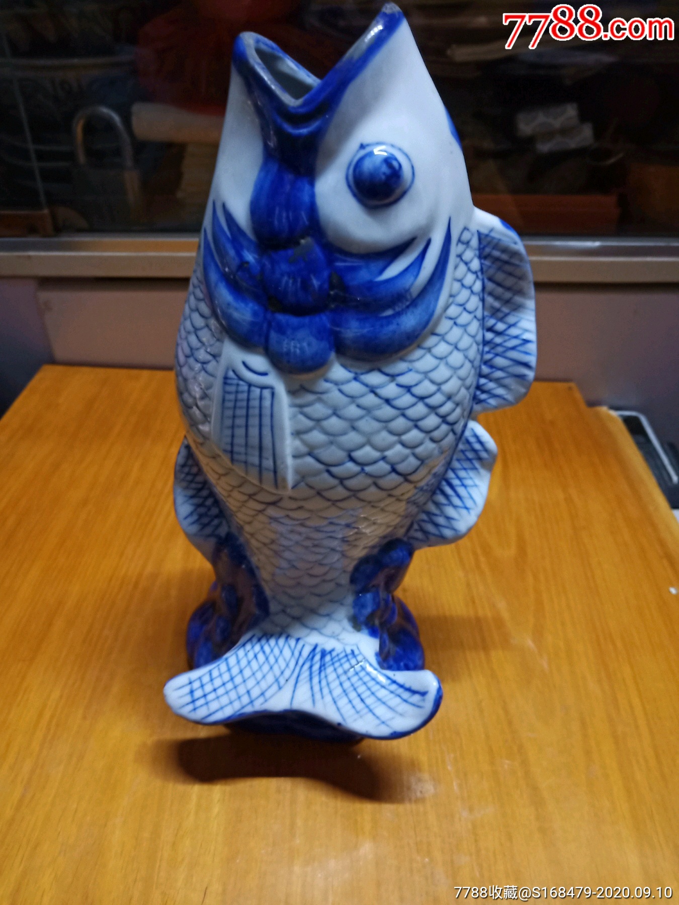 80年代青花鱼跃龙门摆件
