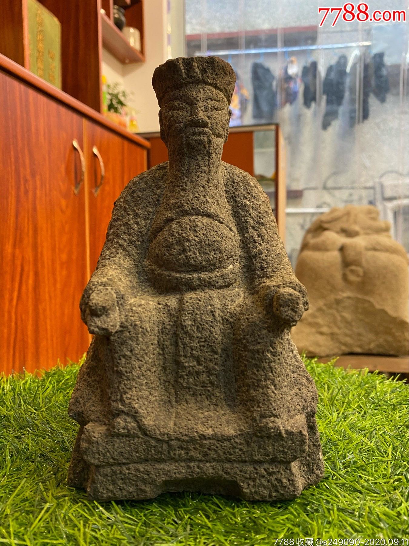 清代玄武岩青石官造像-石狮/石雕塑-7788工艺品