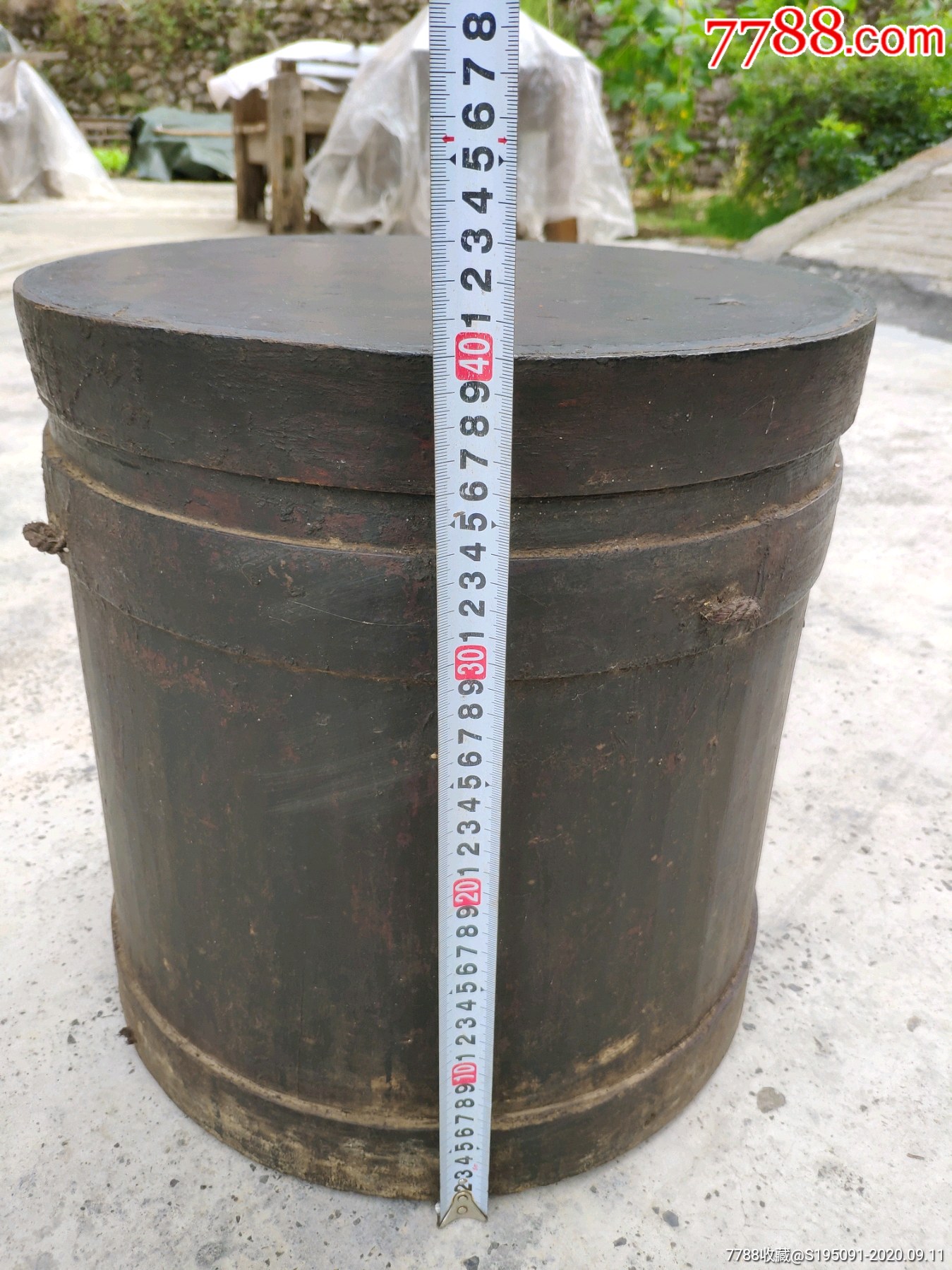 民国整木挖空带盖老木桶大木桶-木桶/木盆-7788烟标收藏