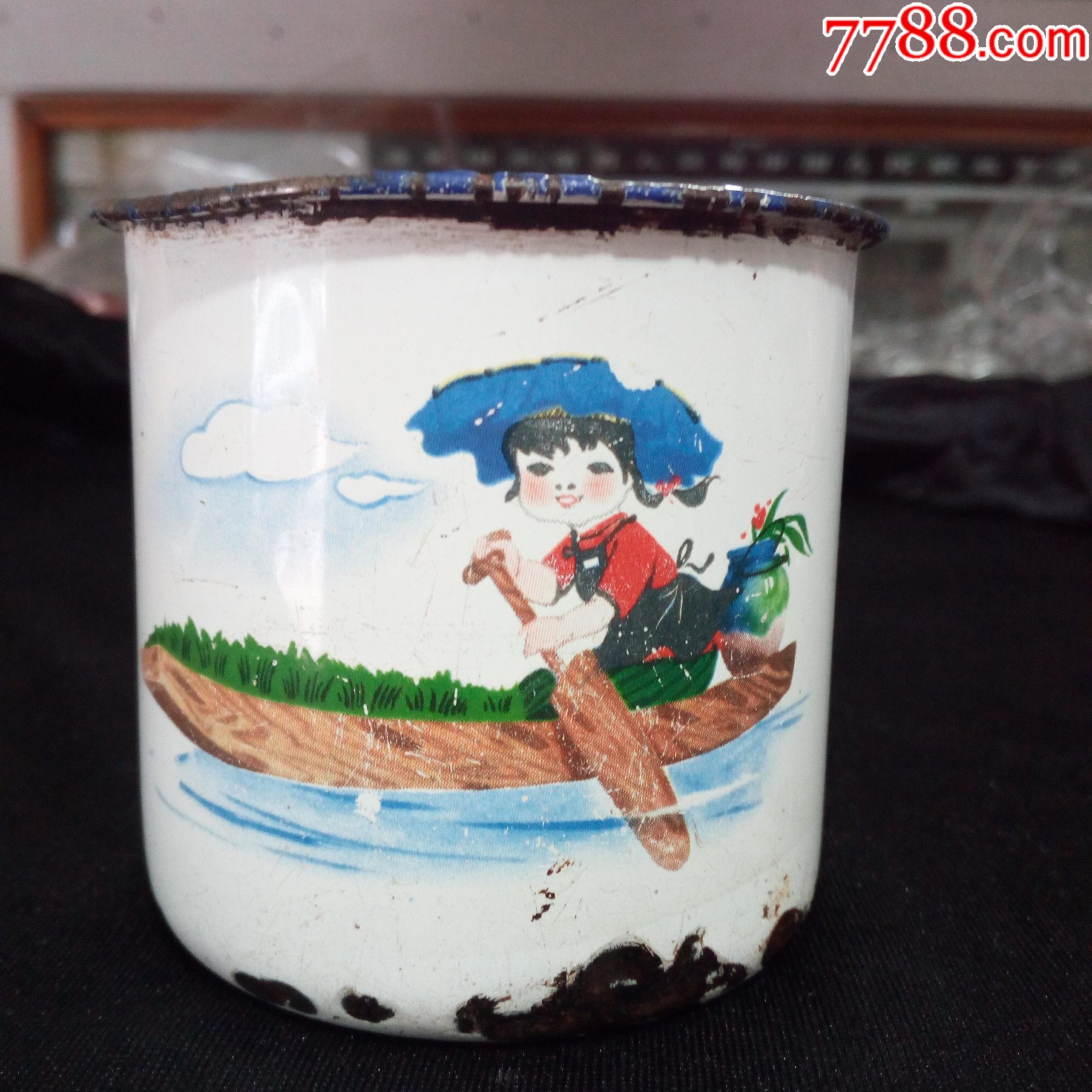 少见文革红小兵划船搪瓷缸