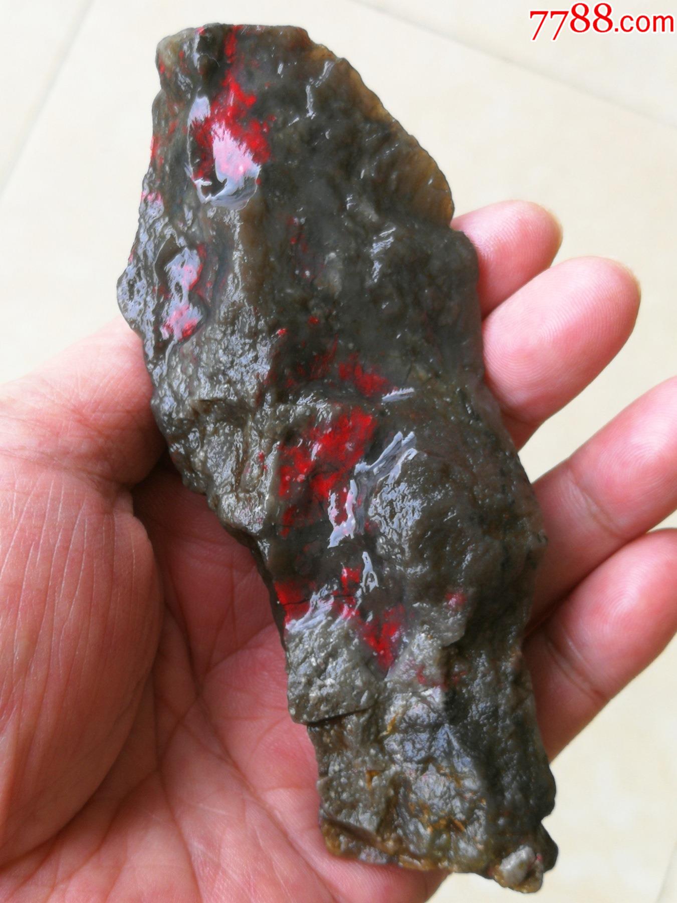 昌化鸡血石牛角冻手玩摆毛料125g(全软,手工好刻,血鲜红,稀缺品种!