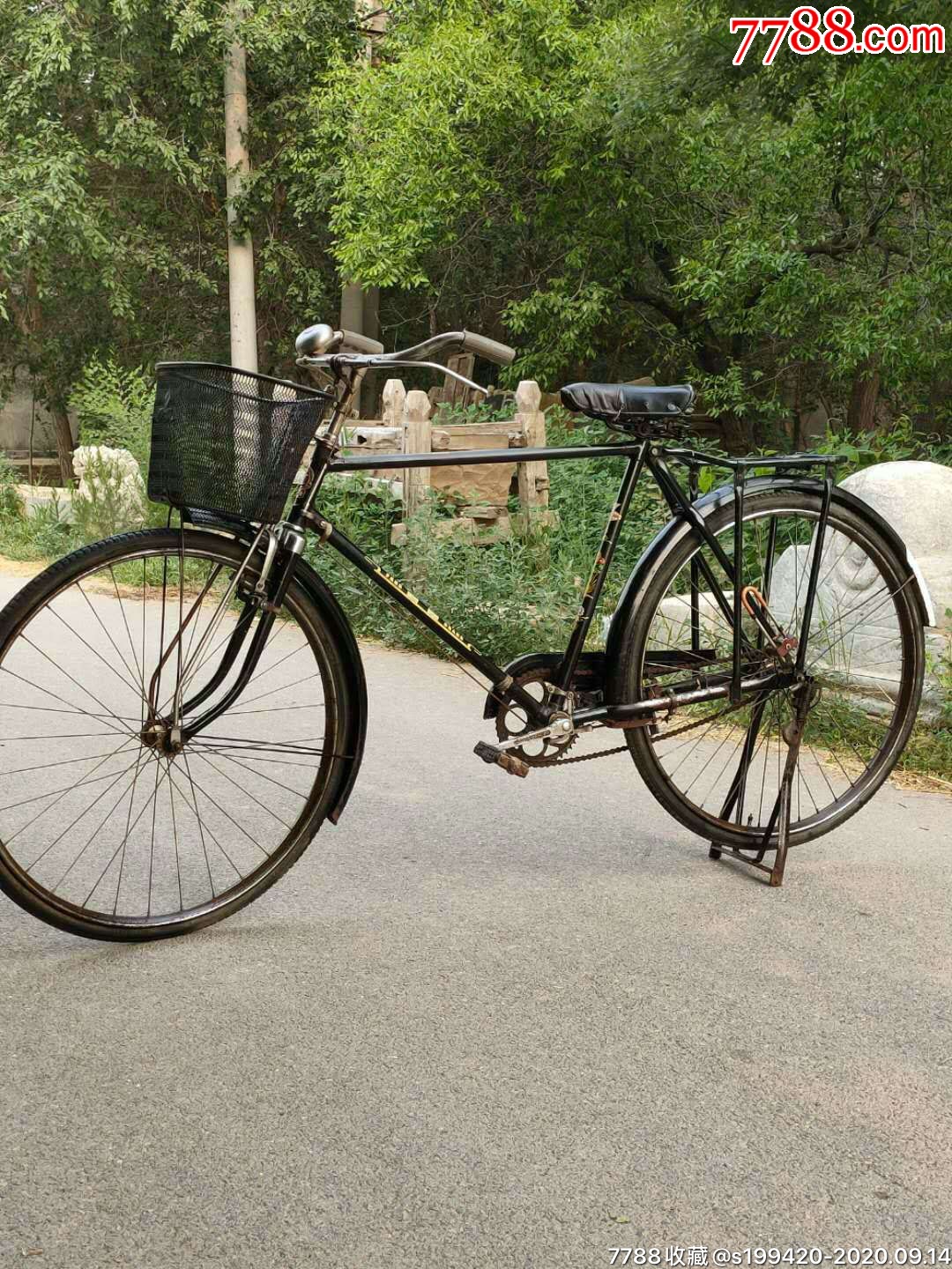 老凤凰牌自行车上海自行车三厂生产正常使用那个年代的宝马车