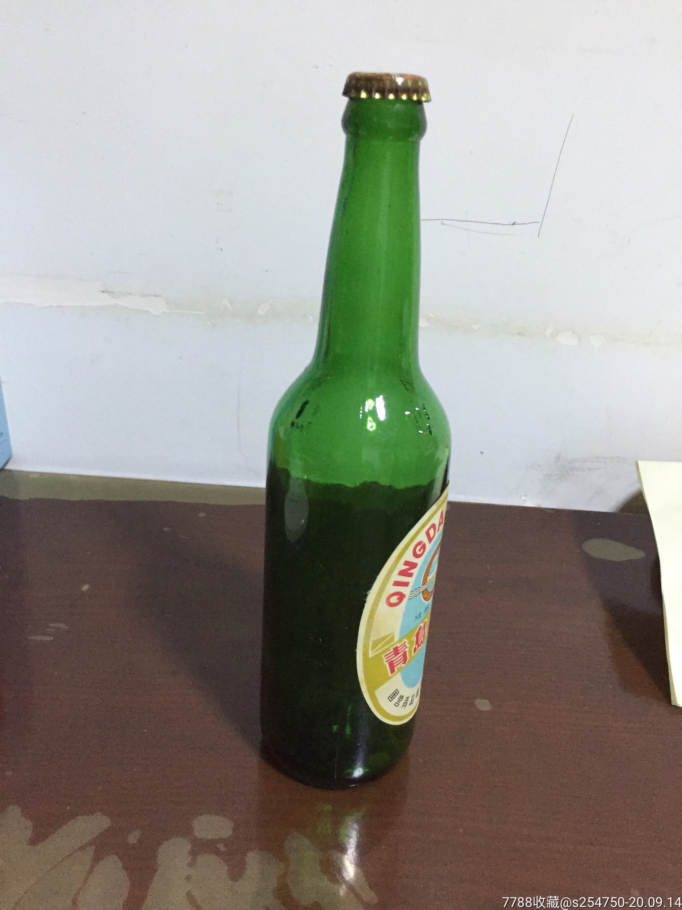 60年代,国营青岛啤酒厂出品的青岛啤酒瓶