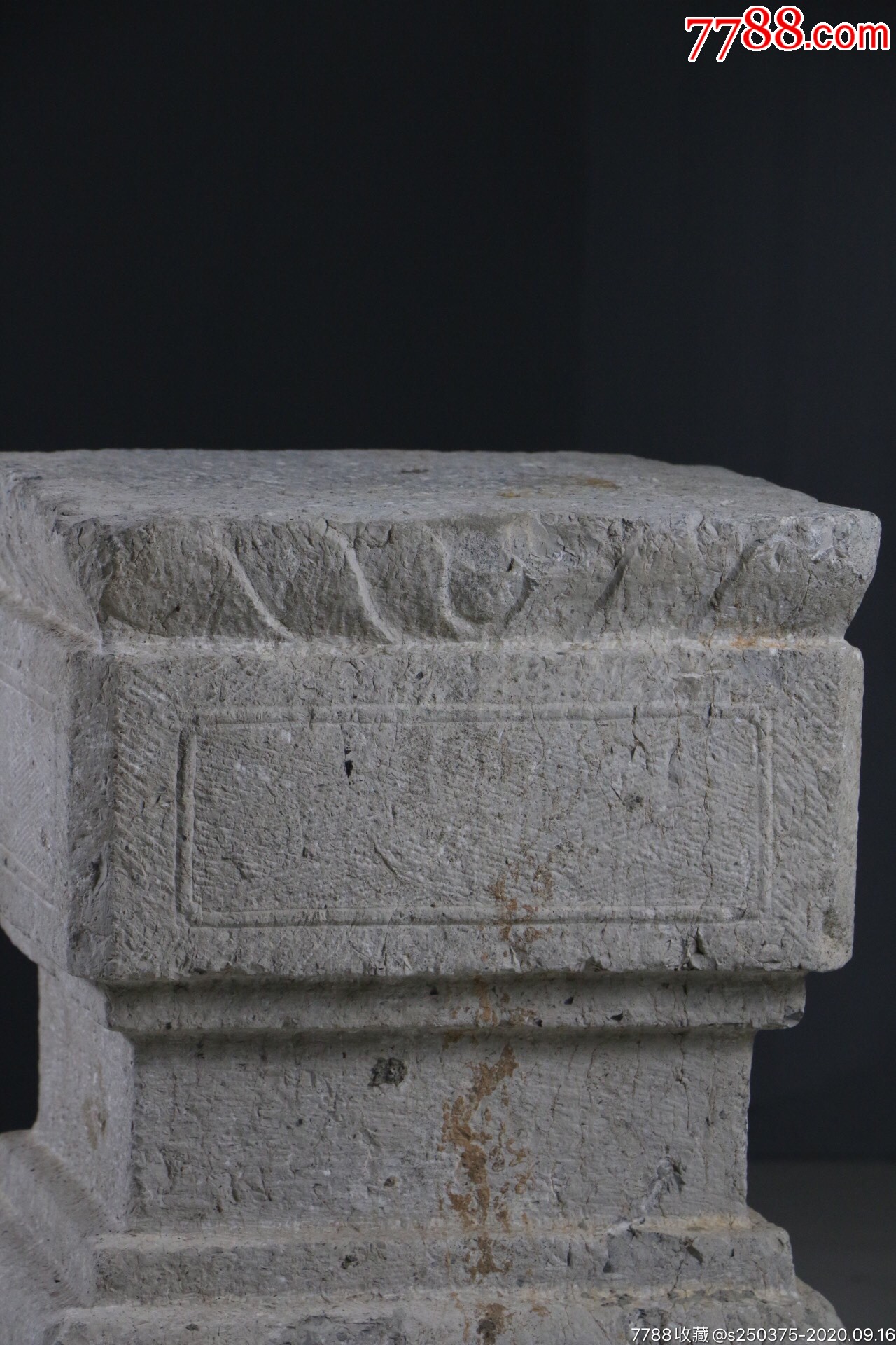 明代青石柱础石