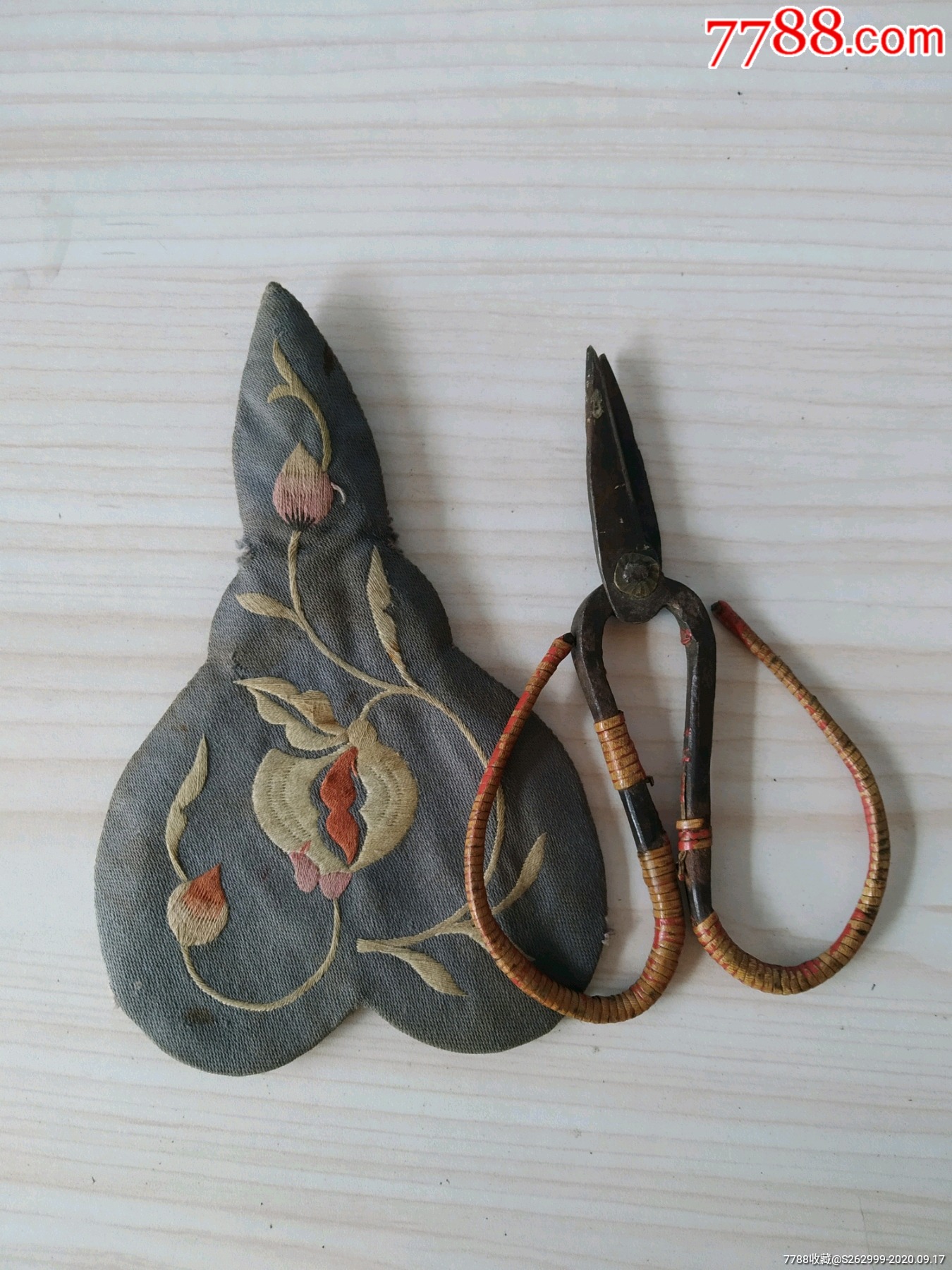 老刺绣剪套小剪刀一套