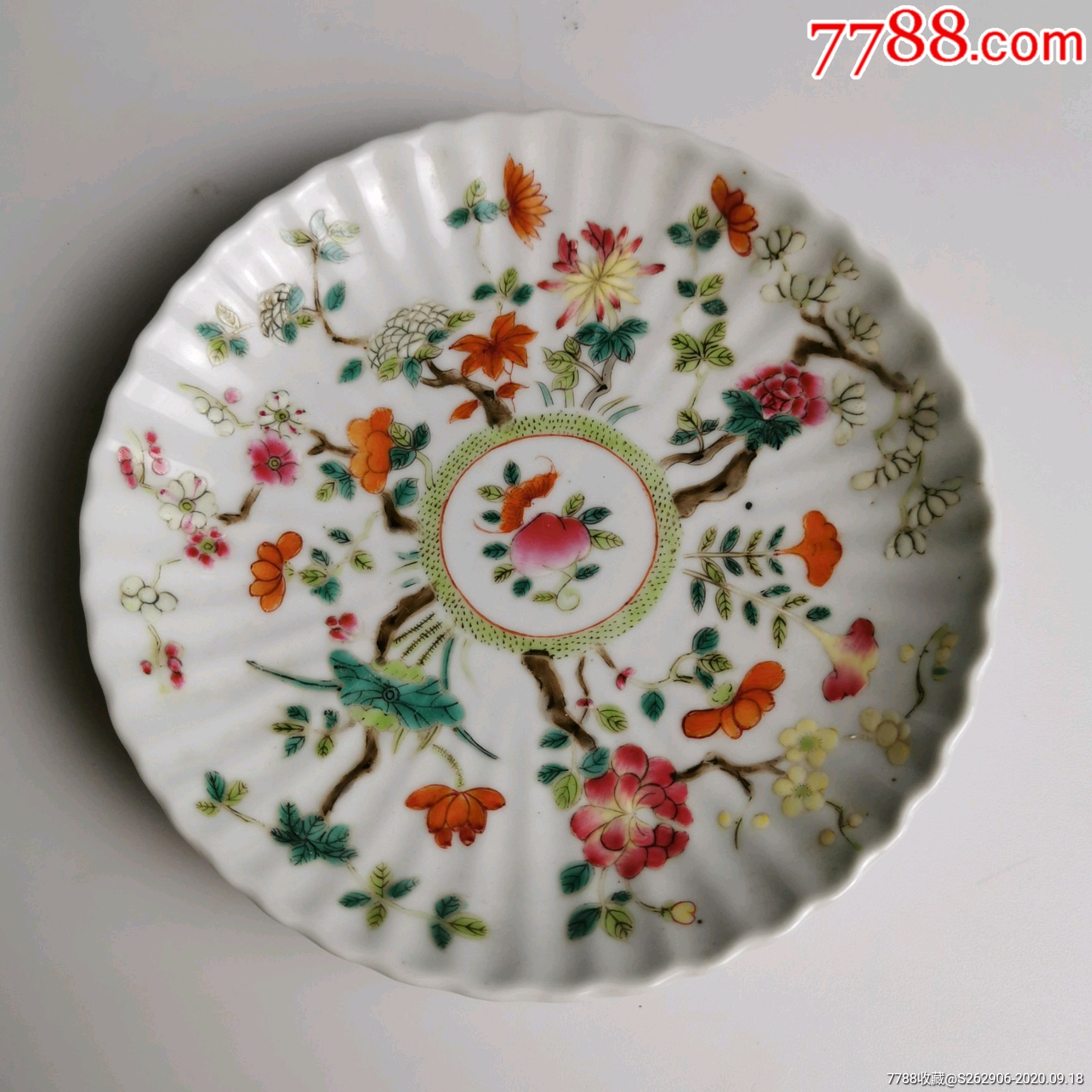 清代粉彩花卉盘大清同治年制瓜瓞绵绵瓜棱盘子古玩瓷器收藏品瓷碟子