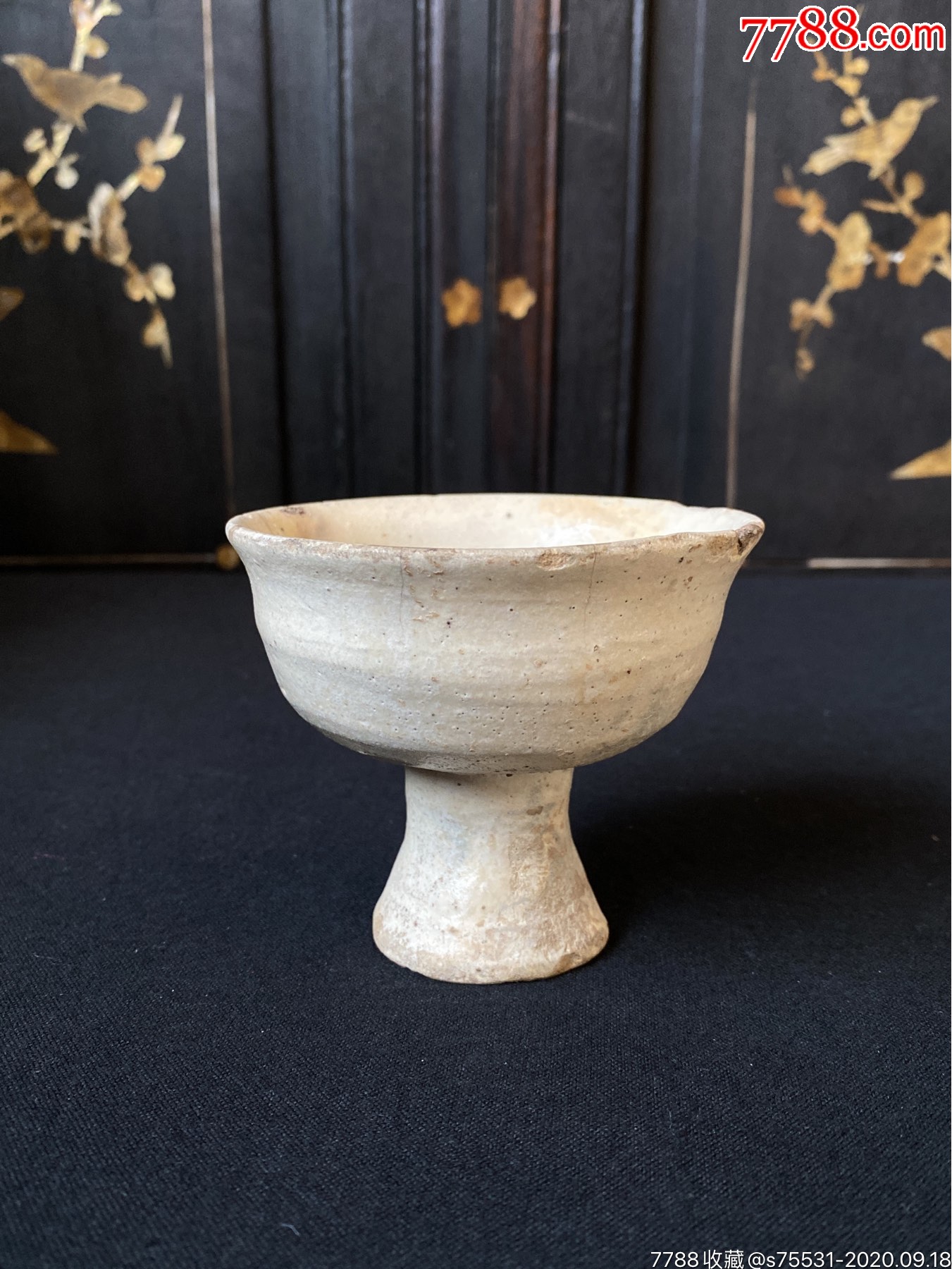 元代磁州窑白釉高足酒杯