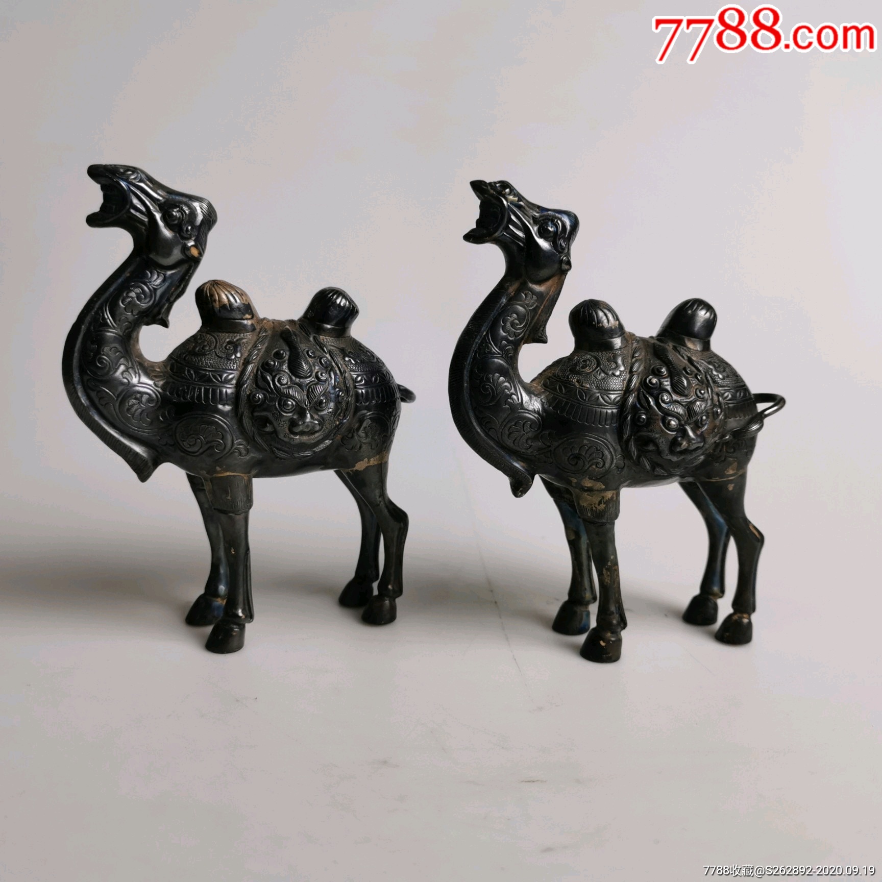 清代银骆驼一对