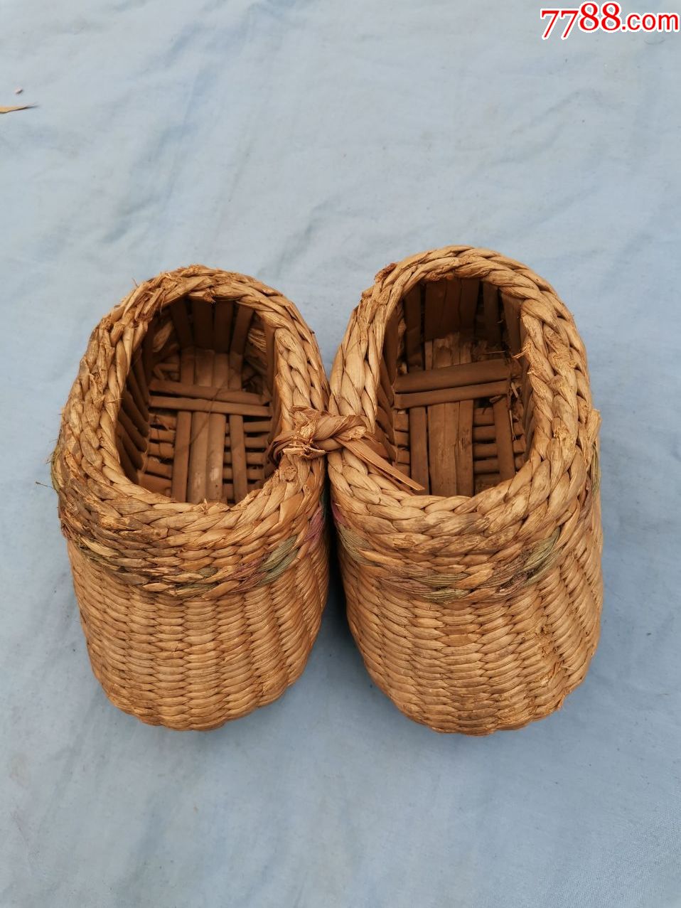 民国时期小孩草鞋,长17公分
