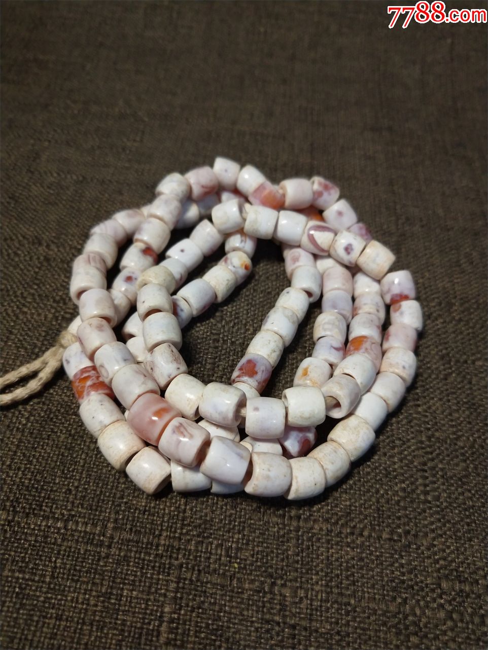 鸡骨白老玛瑙珠