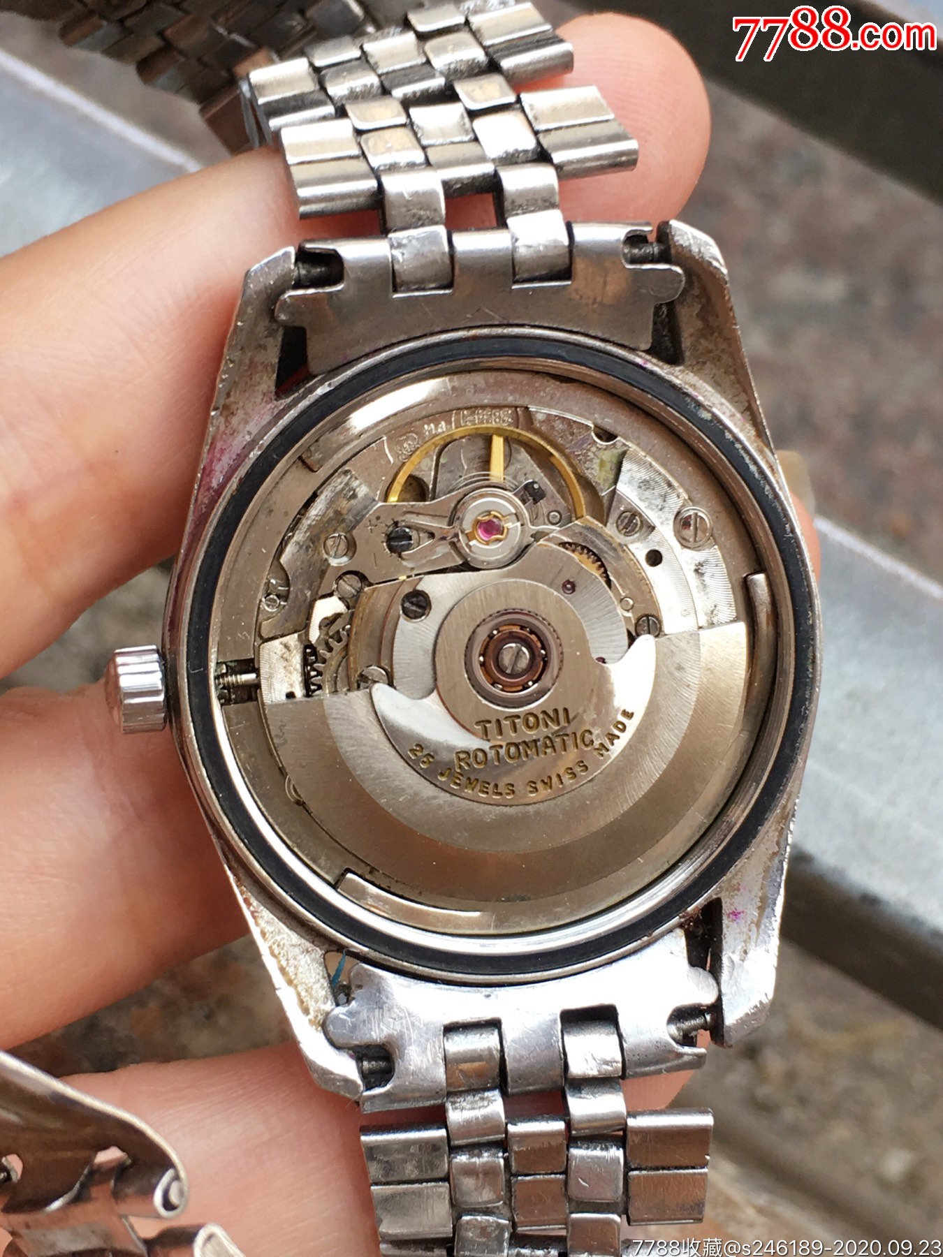 梅花搭瑞士2824机械机芯