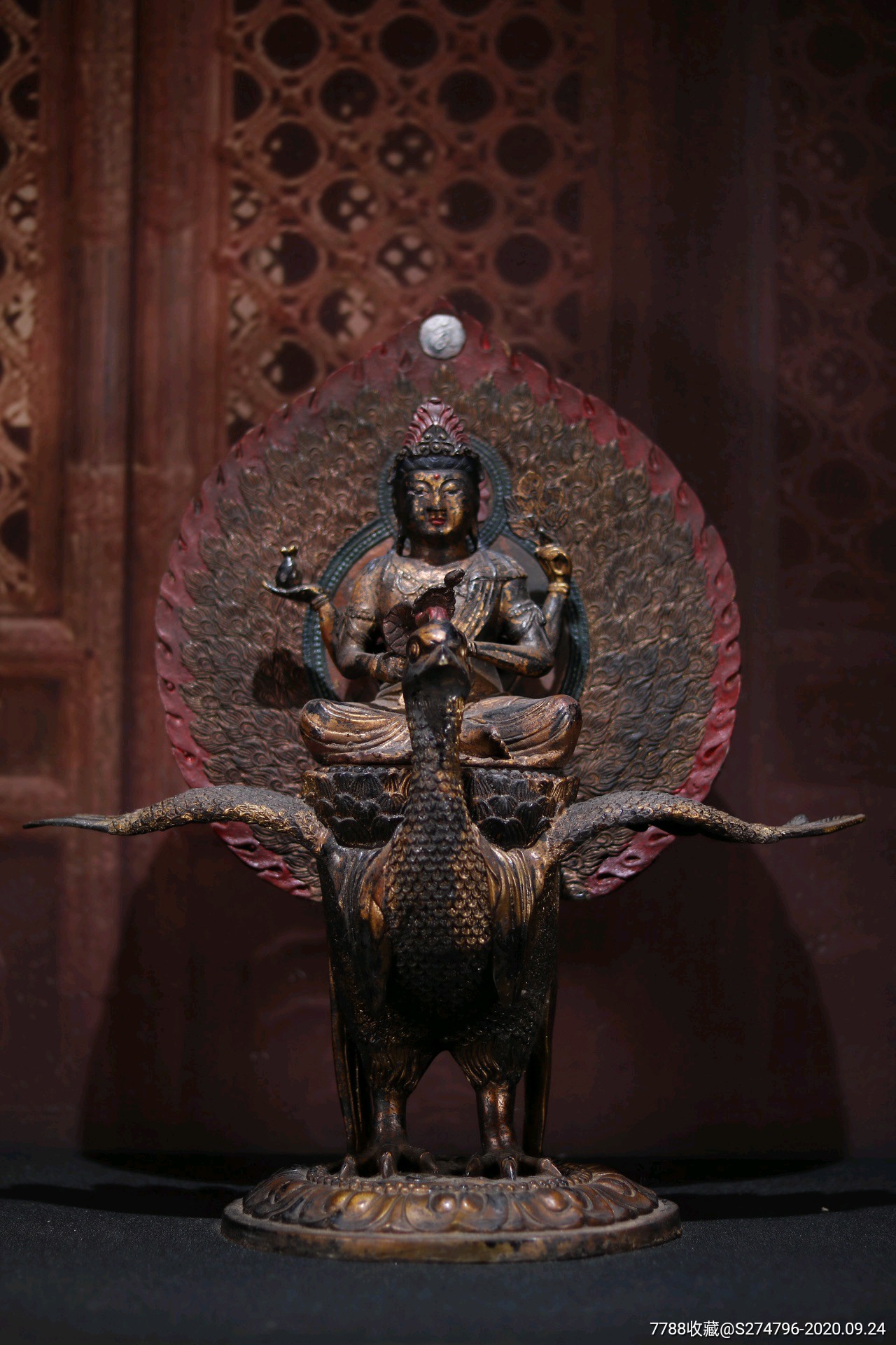 纯铜鎏金孔雀佛母造像