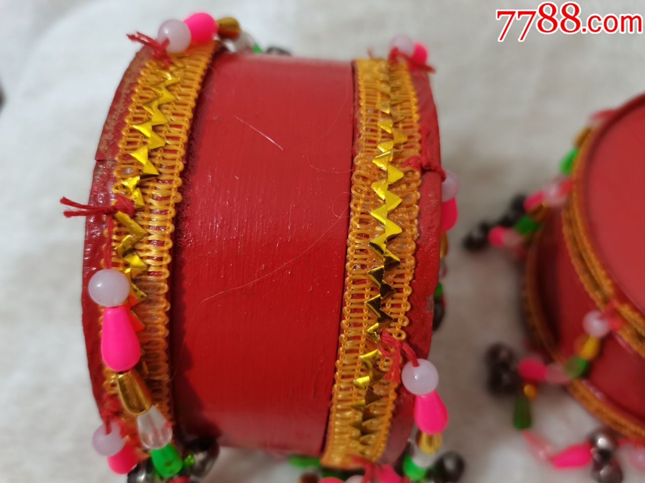 云南彝族烟盒手鼓2个