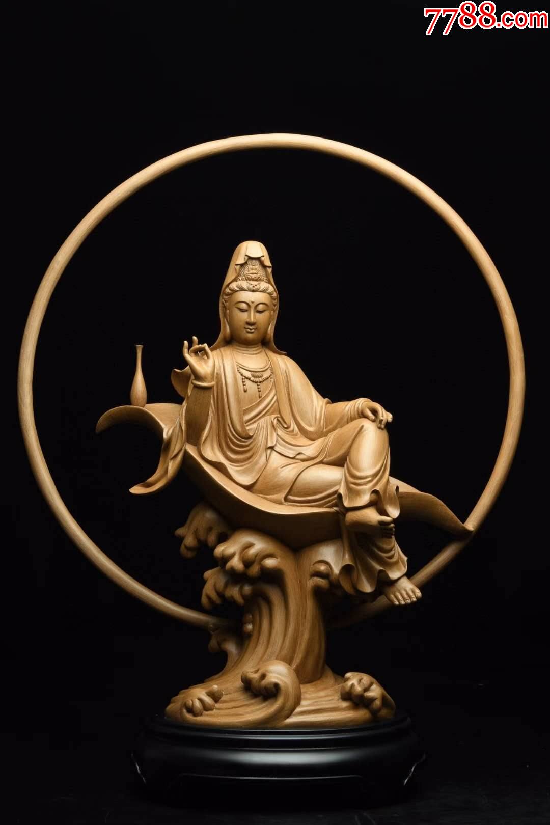 珍品越南沉香精雕自在观音摆件