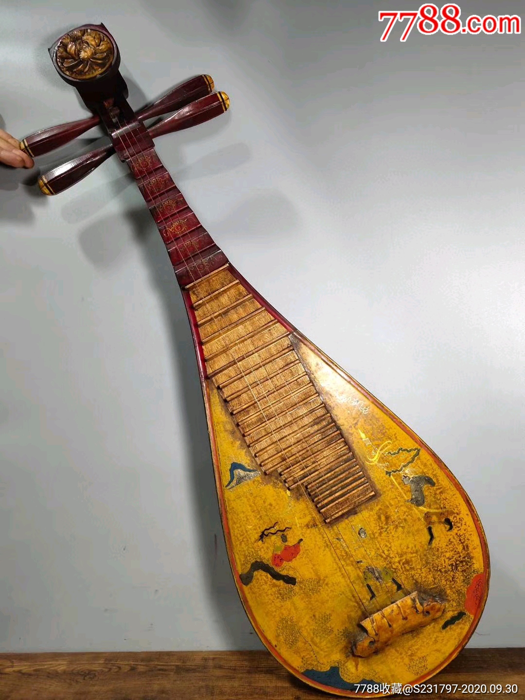 清代宫藏老漆器好琵琶一把
