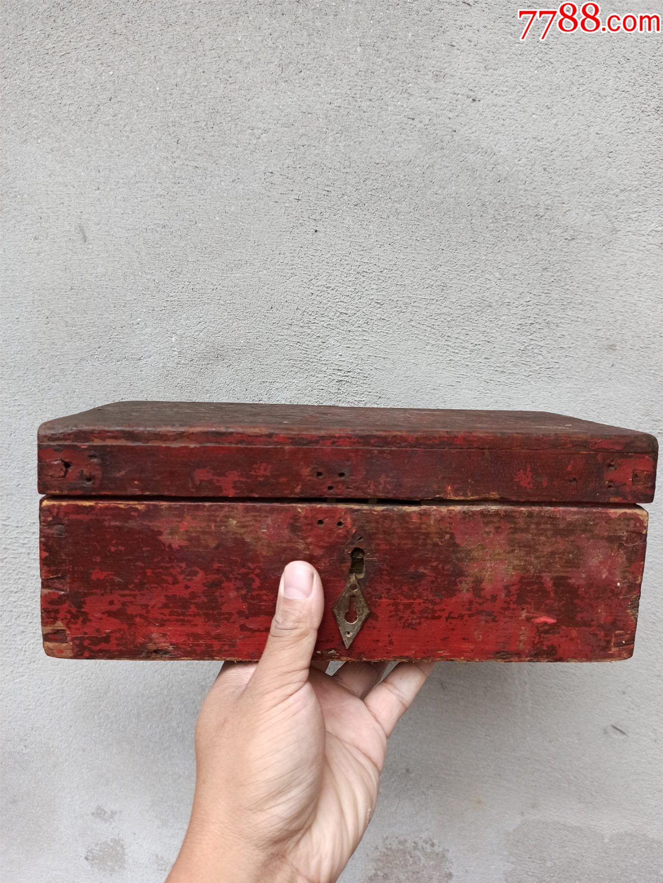 包老民国时期的木头盒子,品相如图所示