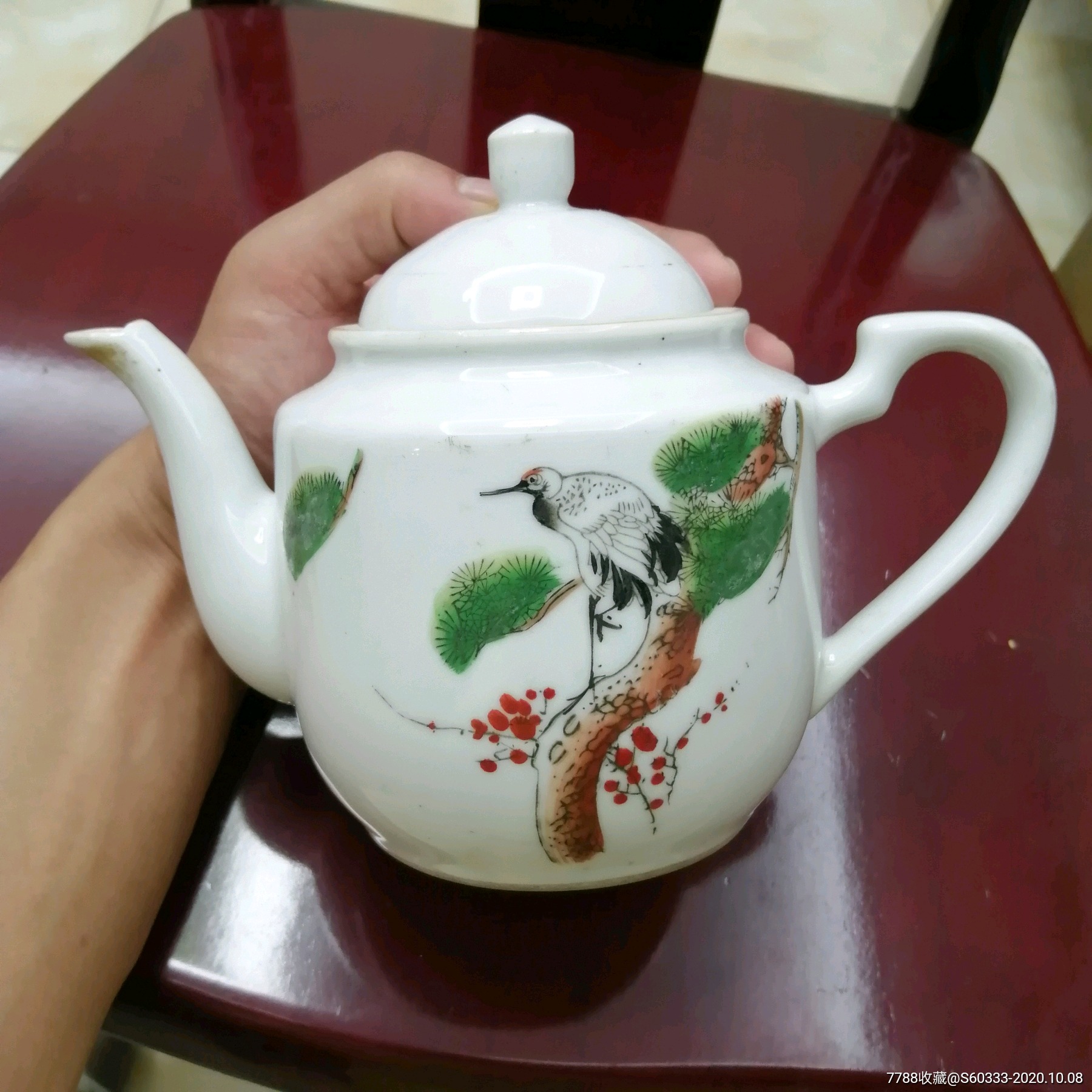 建国初期松鹤延年彩绘茶壶